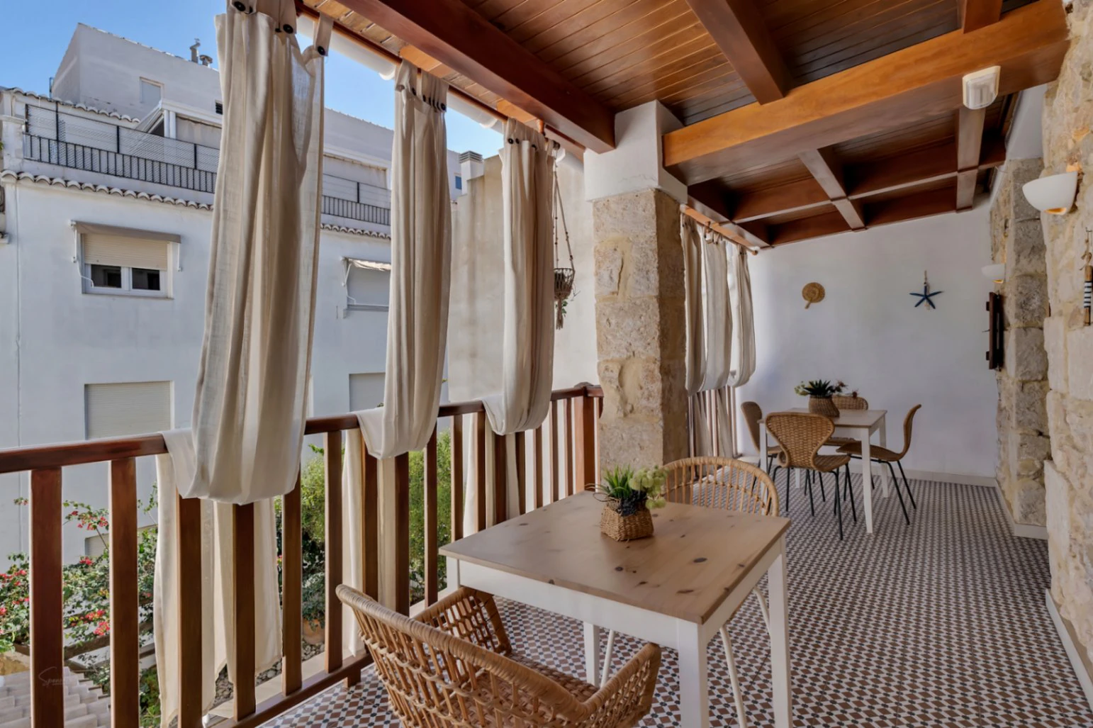 Belle maison de village entièrement rénovée dans la vieille ville de Jávea.