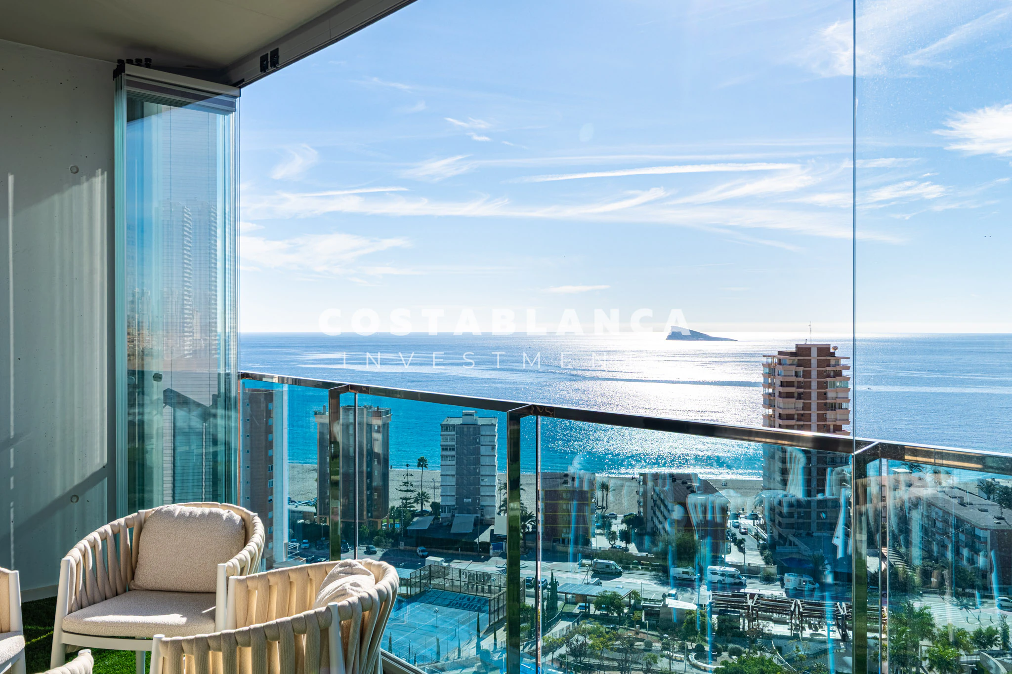 Moderne Luxuswohnung mit Meerblick zum Verkauf in Sunset Drive, Benidorm