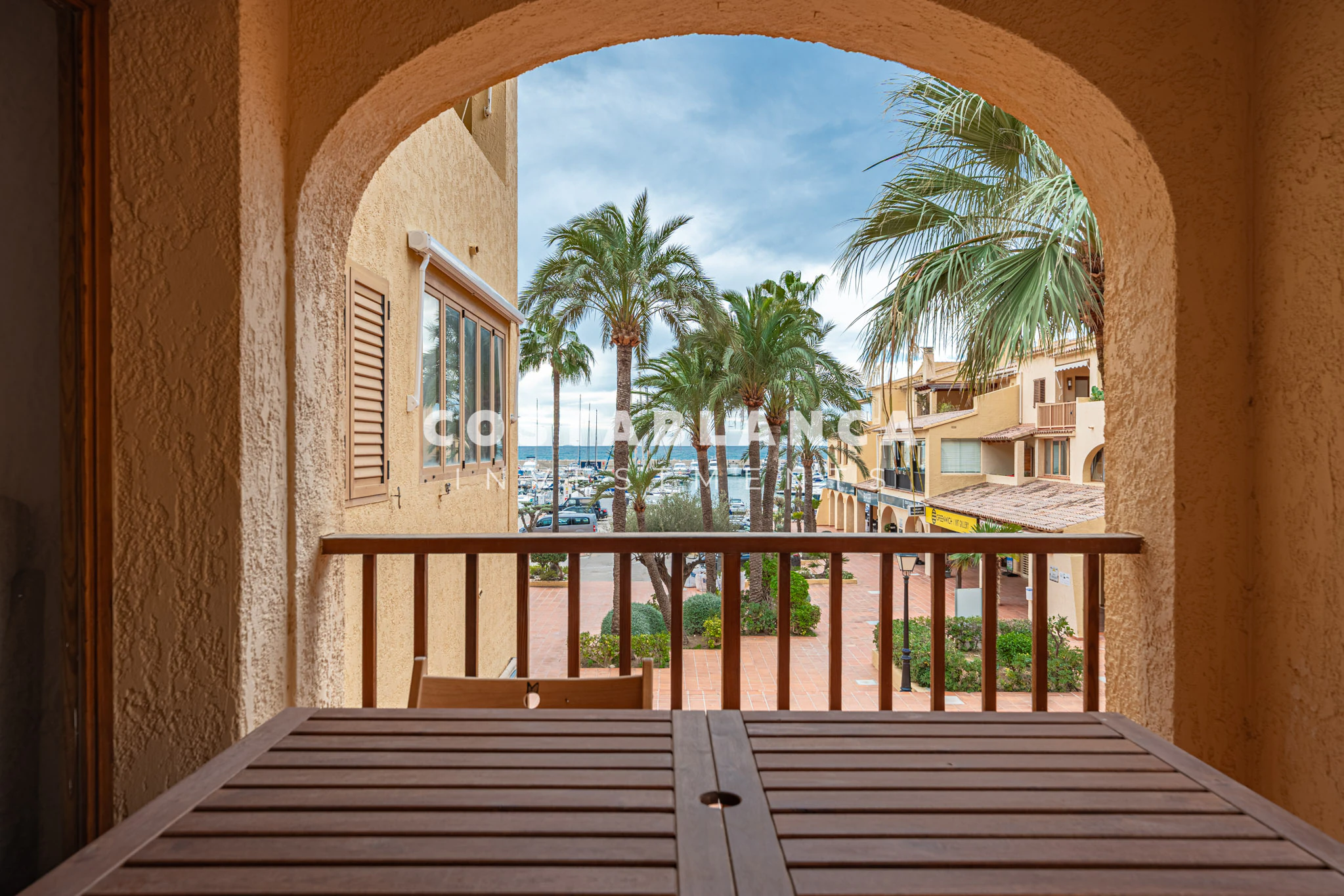 Gerestaureerd Appartement met Uitzicht op Zee in Mascarat Haven Altea
