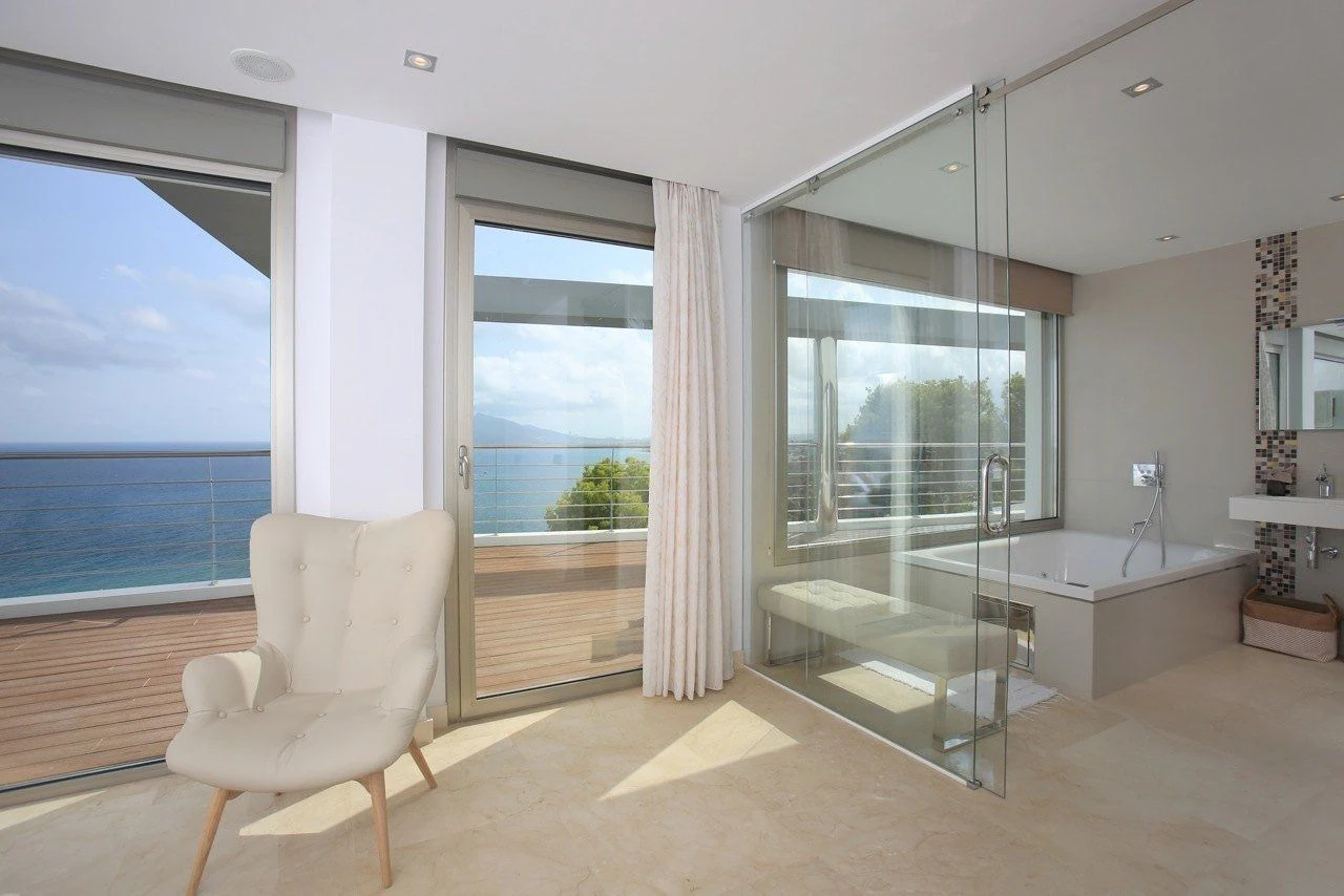 Chalet de lujo en primera línea en venta en Altea