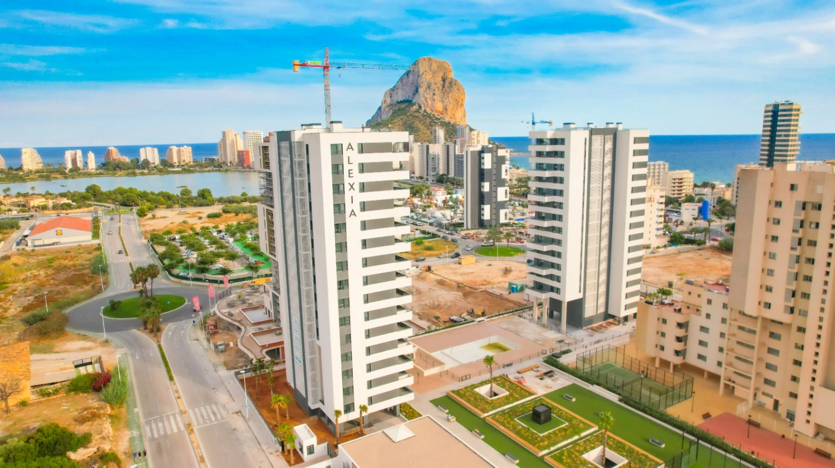 Ático en calpe con 77m2 en la azotea y a poca distancia de la playa