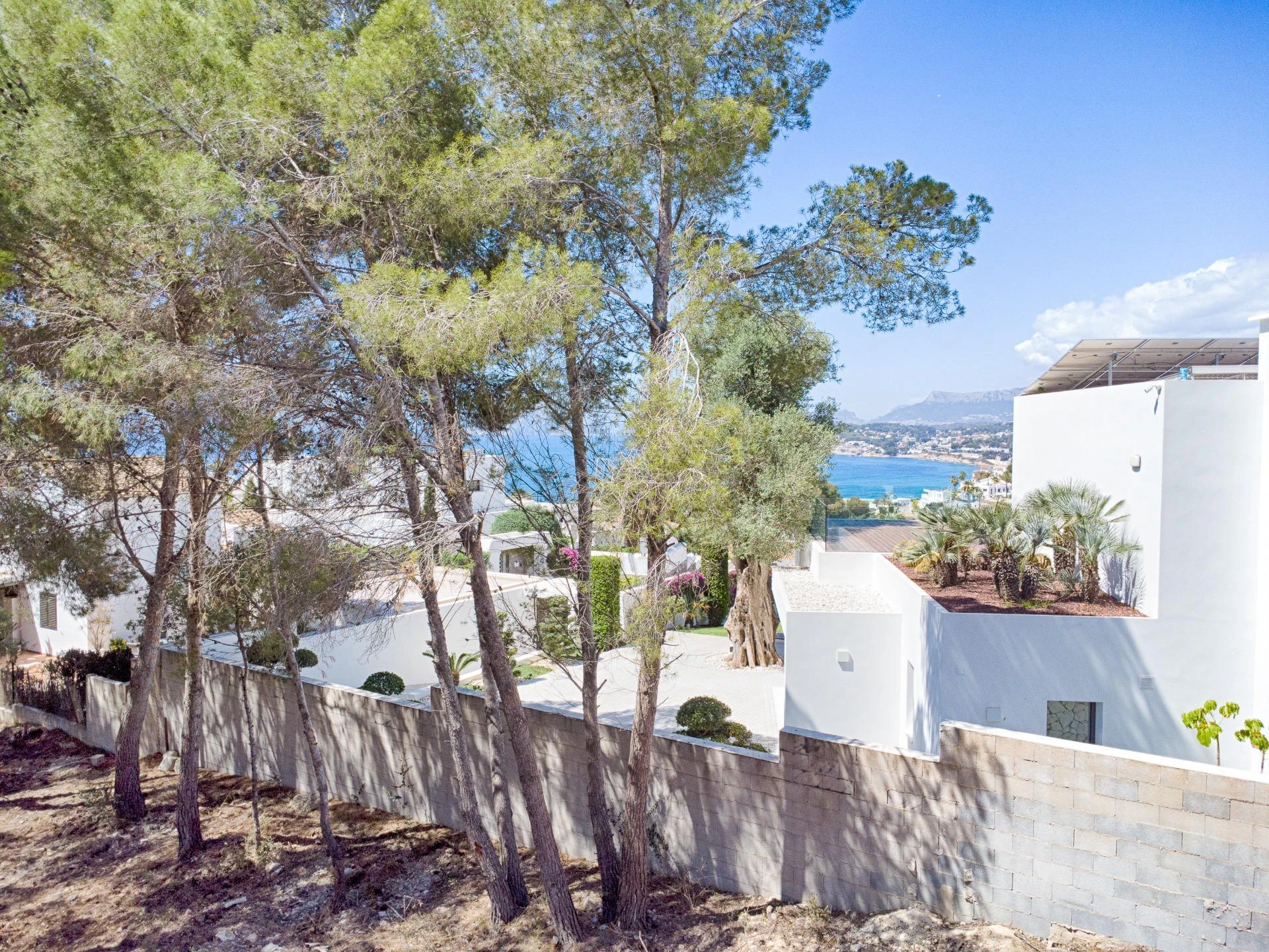 BOUWGROND(EN) MET ZEEZICHT IN EL PORTET, MORAIRA