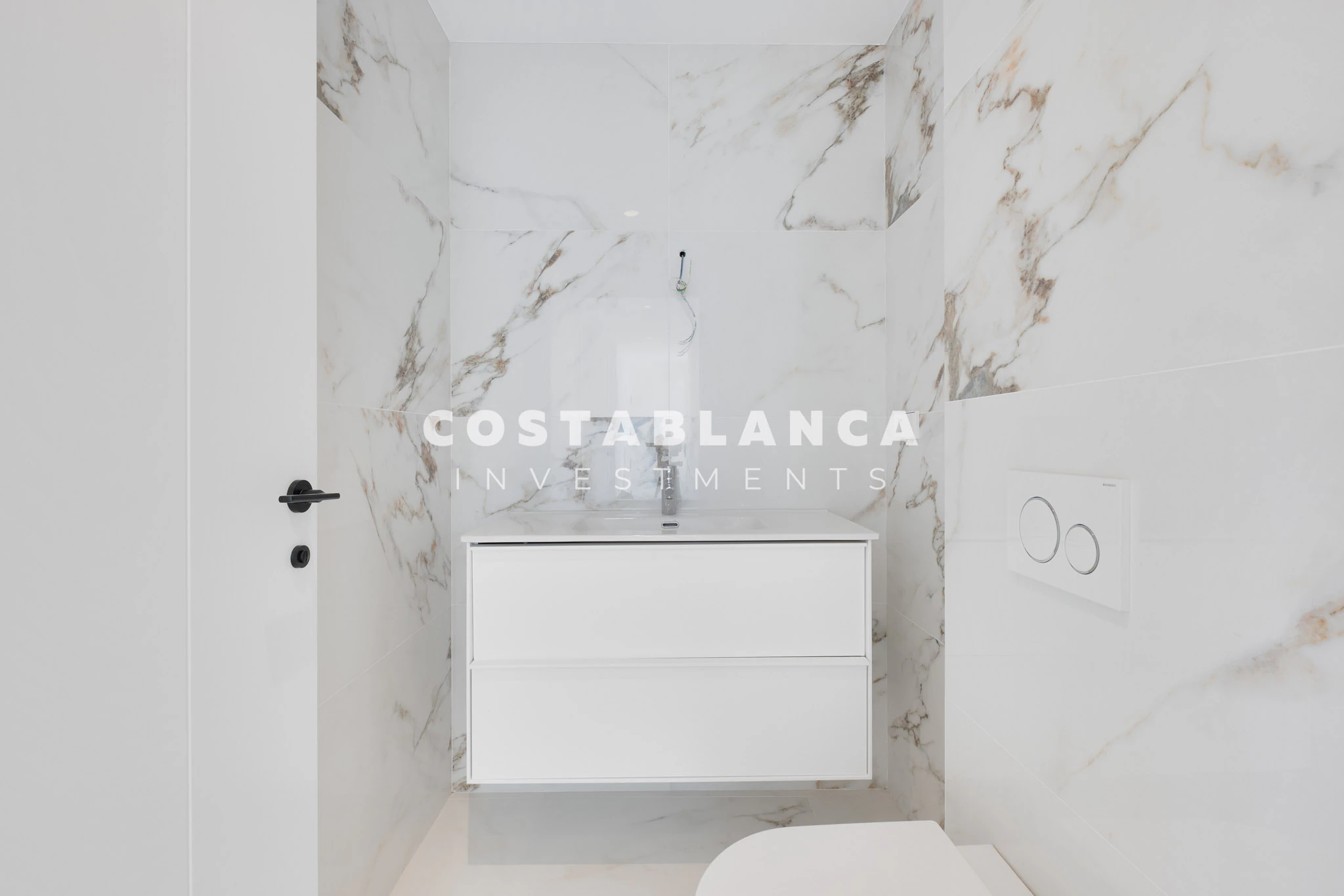 Exceptional First Line Penthouse with Panoramic Sea Views in Villajoyosa
