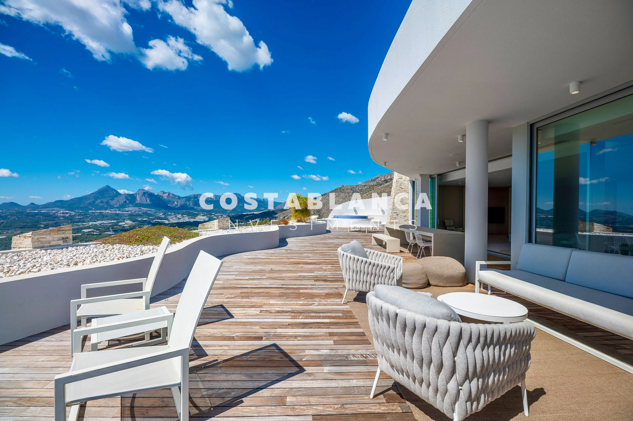 Luxury Penthouse with Panoramic Sea & Mountain Views for sale in Altea La Vella