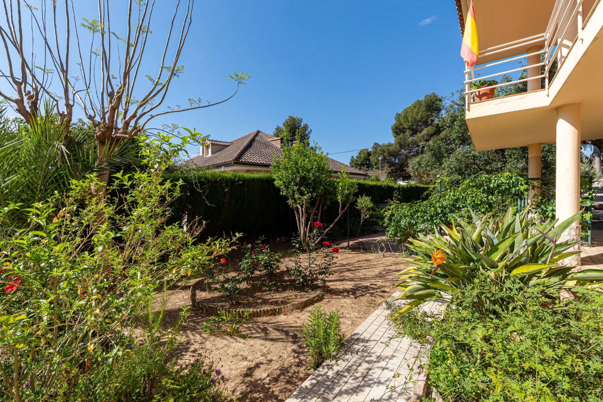 VILLA SPACIEUSE RÉNOVÉE À LA NUCIA AVEC PISCINE ET EXCELLENTS ESPACES EXTERIEURS À VENDRE À LA NUCIA
