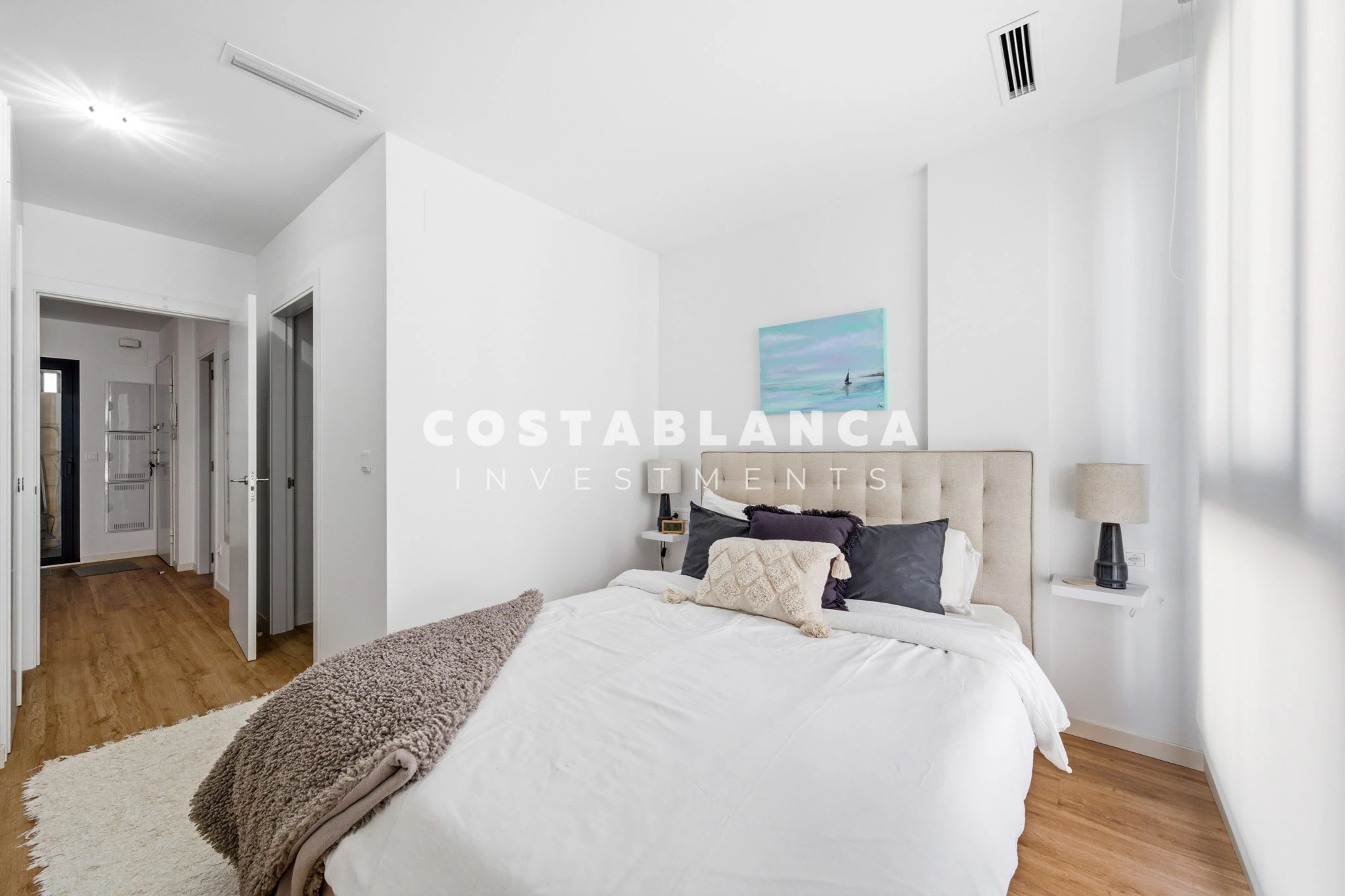 Moderne Wohnung zu verkaufen in Benidorm Poniente mit Pool und hoher Mietrendite.