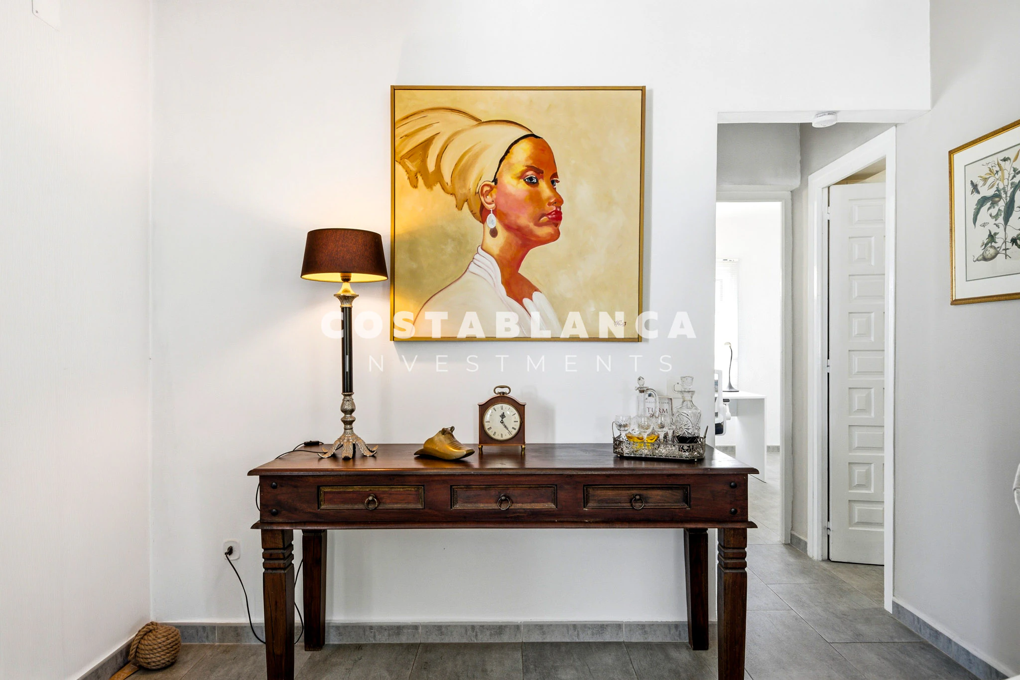 Peaceful Mediterranean Villa with Flat Plot and Open Views for sale in Altea