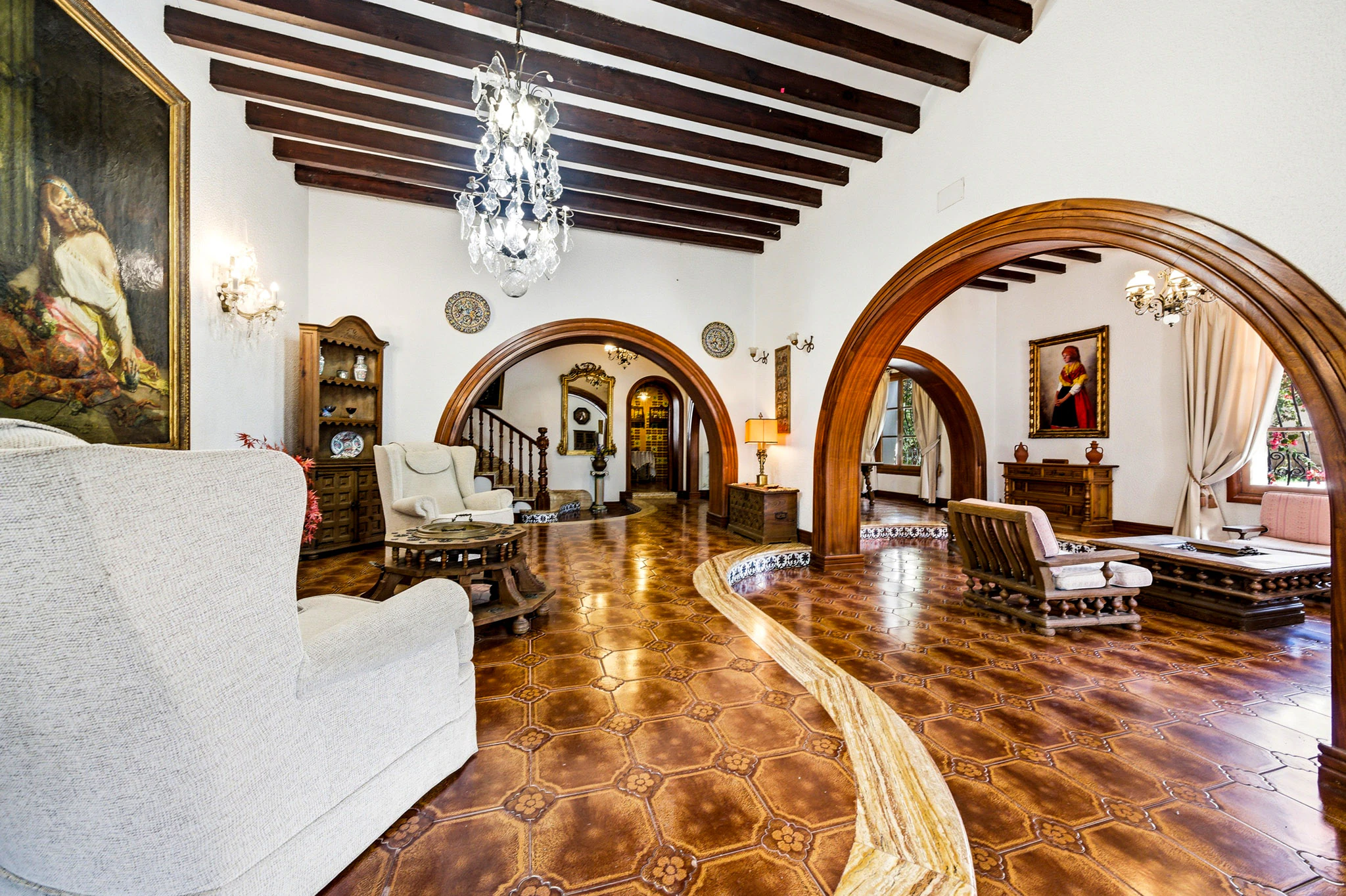 Exclusive Mediterranean Estate with Vineyards and Lakes for sale in Novelda