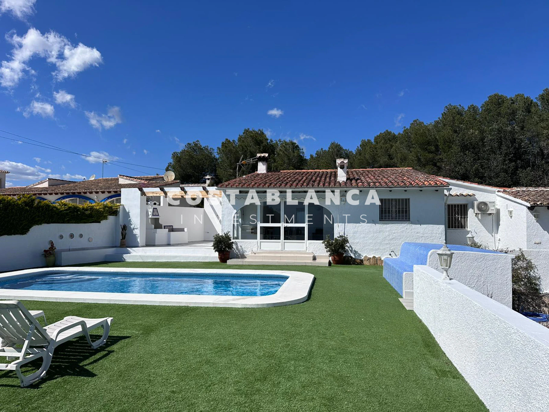 Sunny Mediterranean villa for sale in Moraira