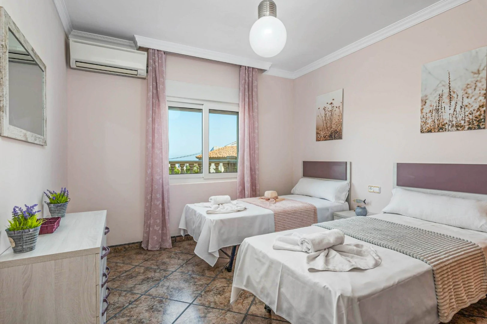 Villa for sale in Calpe With Tourist licence and sea Views