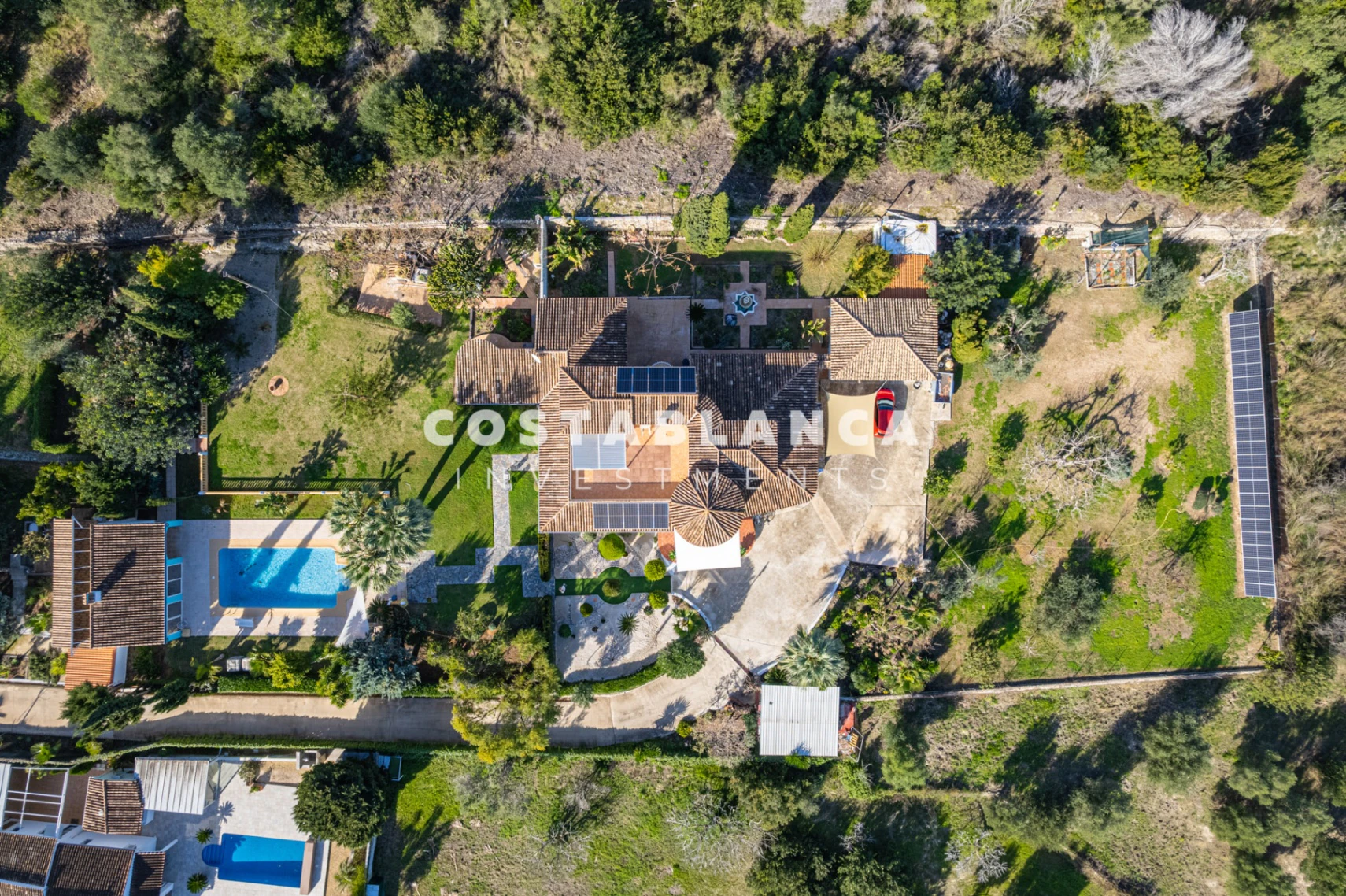 Fully Modernized Luxury Villa with Guest Apartment and Solar Energy for sale in Denia