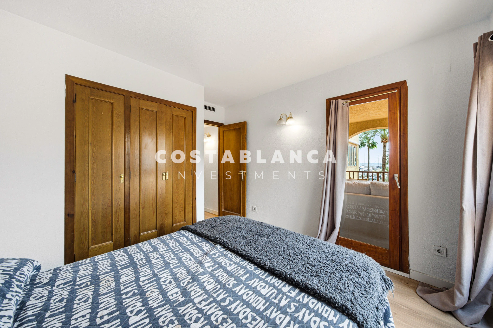 Gerestaureerd Appartement met Uitzicht op Zee in Mascarat Haven Altea