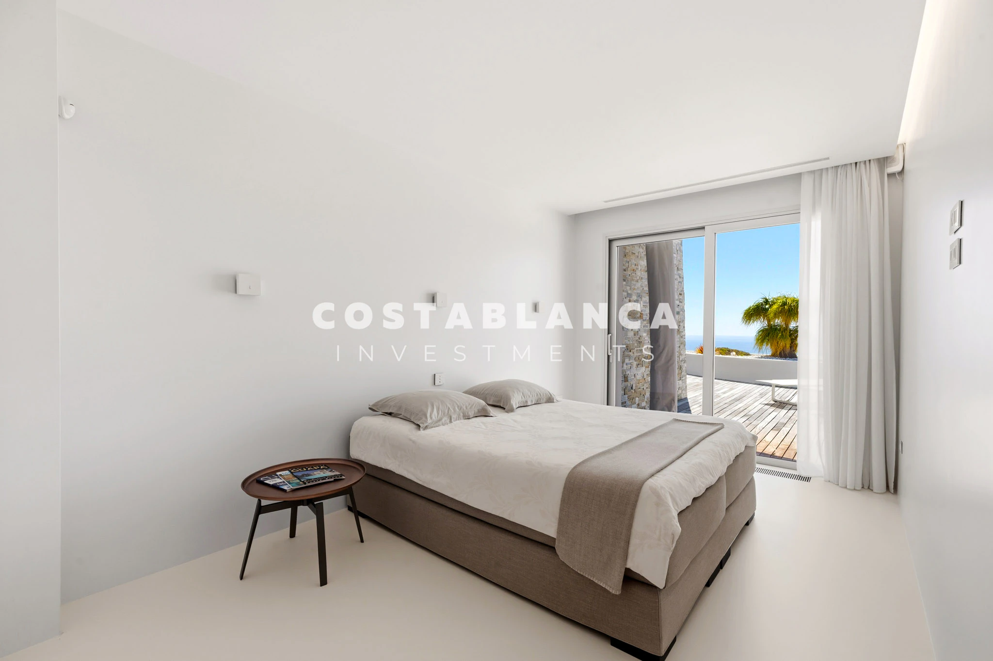 Luxury Penthouse with Panoramic Sea & Mountain Views for sale in Altea La Vella