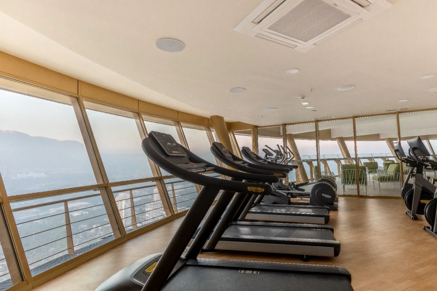 43. Etage Residence mit Meer- und Bergblick zu verkaufen in Benidorm
