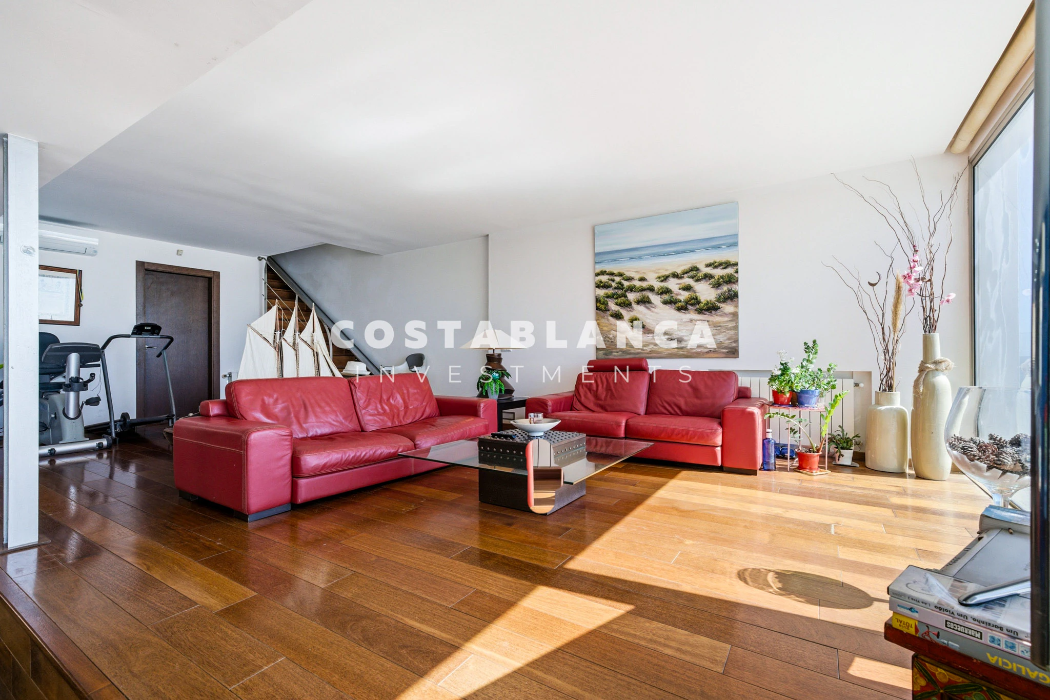 Vooruitstrevende semi-vrijstaande woning te koop in Benissa