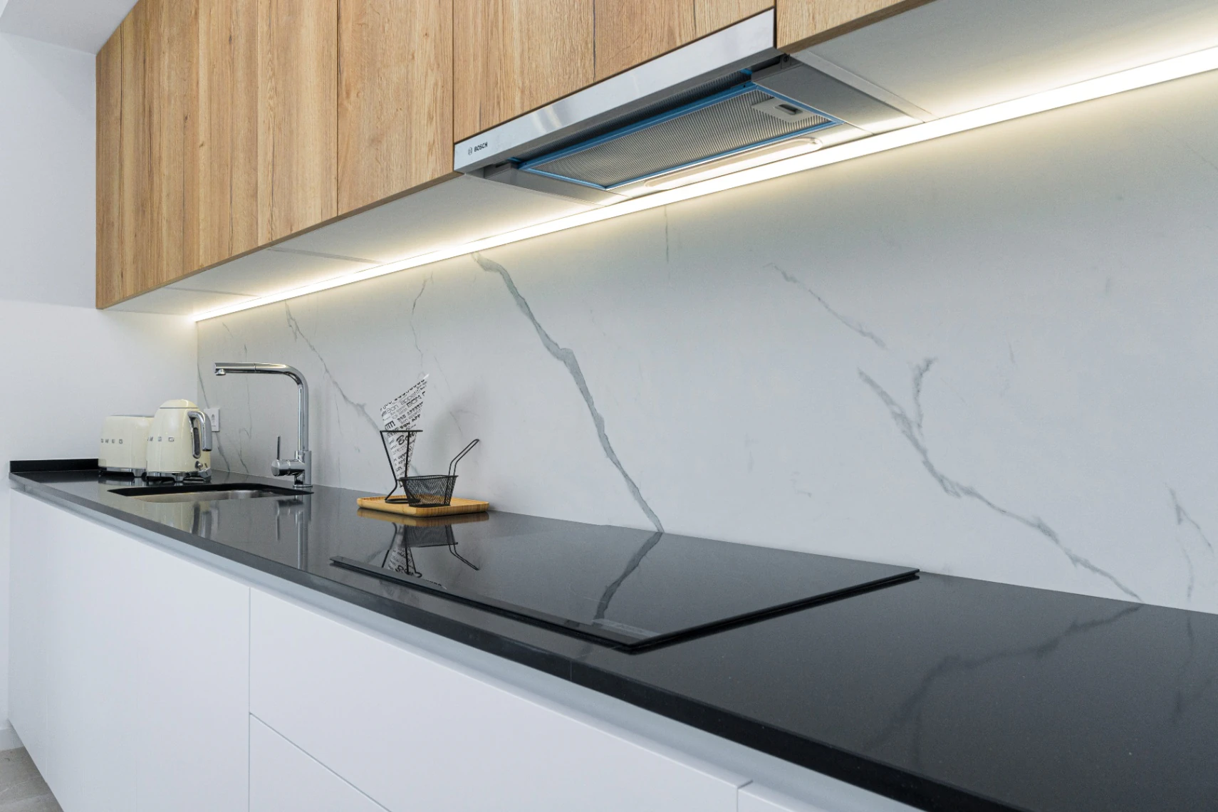 Nowo wybudowany nowoczesny apartament na sprzedaż w Finestrat z basenem bez krawędzi
