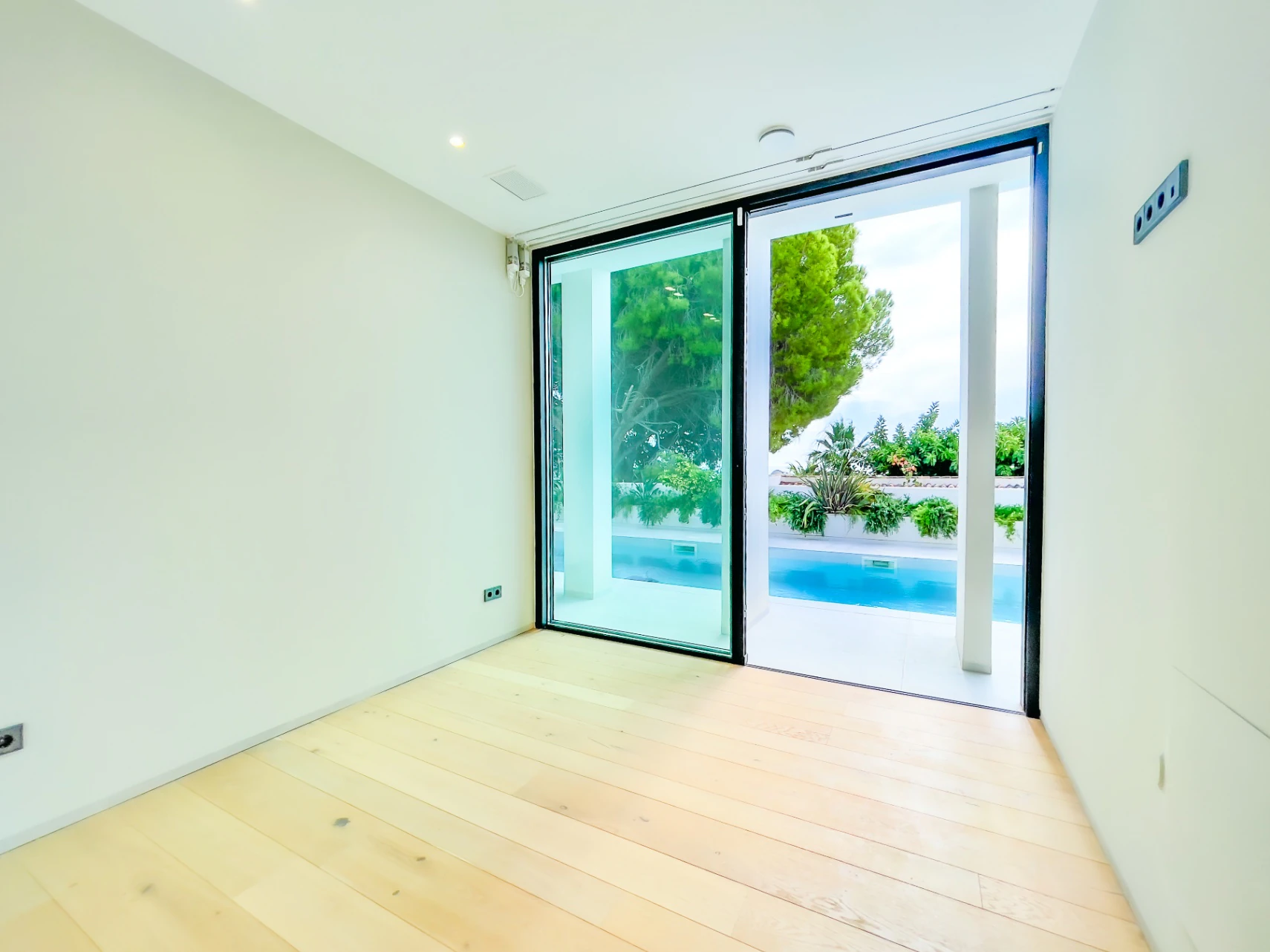 First Line Luxury Villa for Sale in Altea with Private Beach Acces