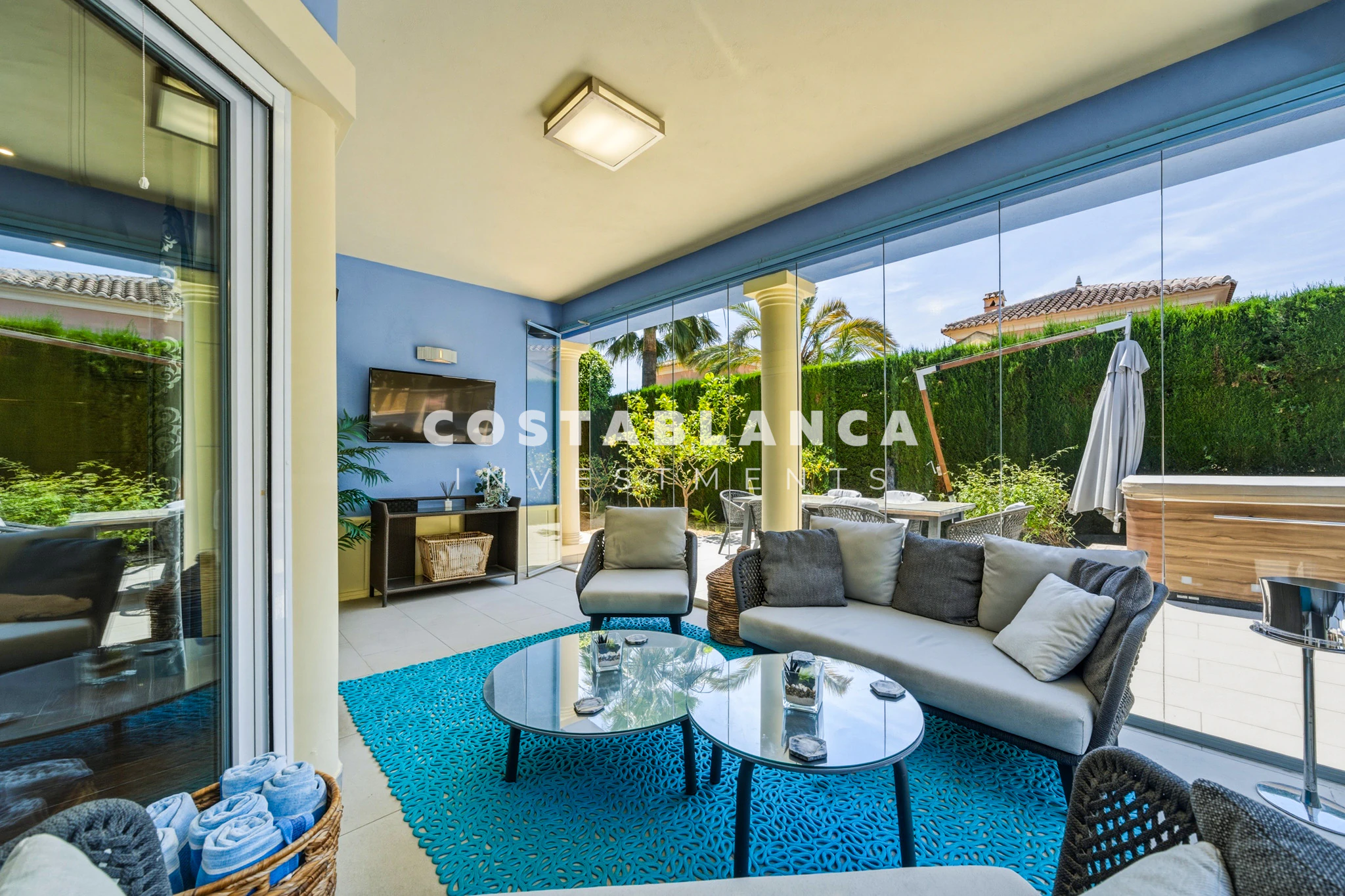 Hermosa Villa en Calpe con Piscina y vistas a la Montaña