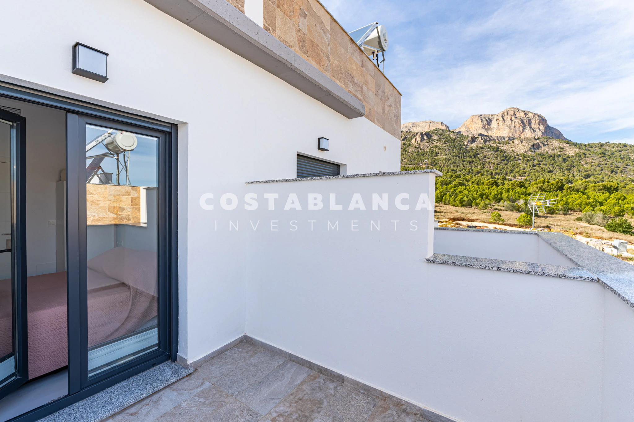 Modern Semi-Detached Villa for sale in Polop