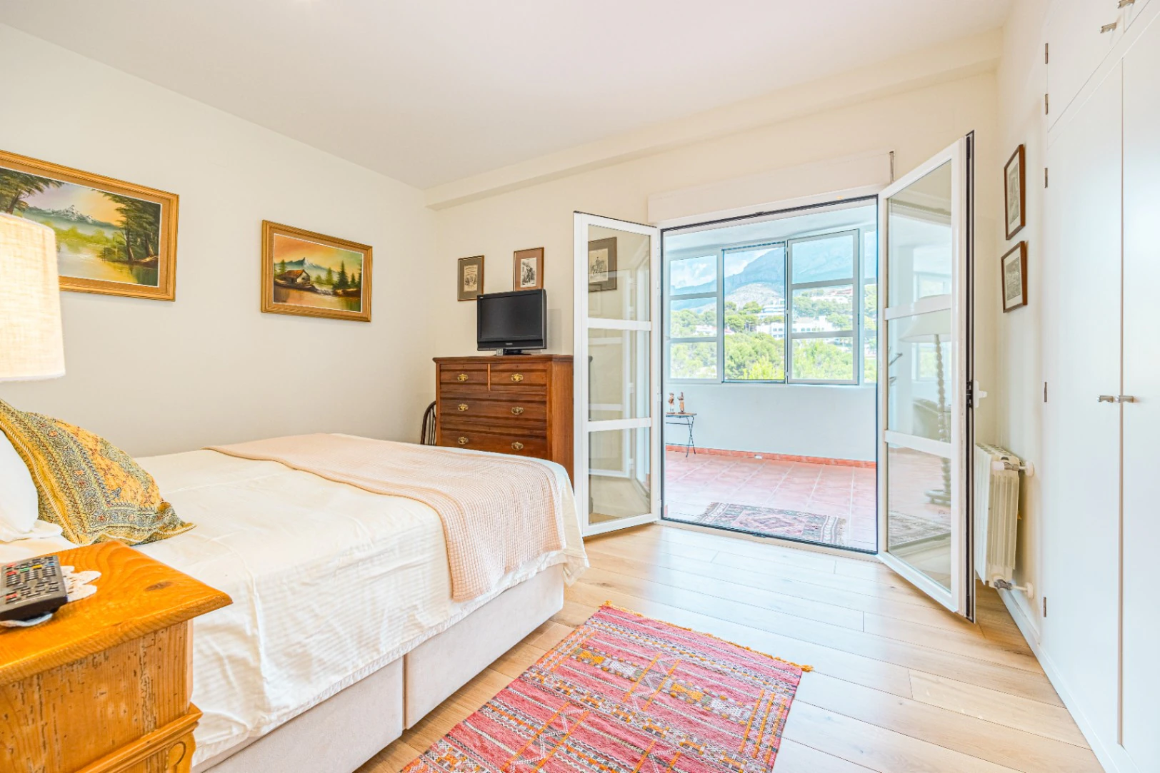 Geräumige Villa zum Verkauf in Altea la Vella mit Meerblick und Zugang zum Golfplatz