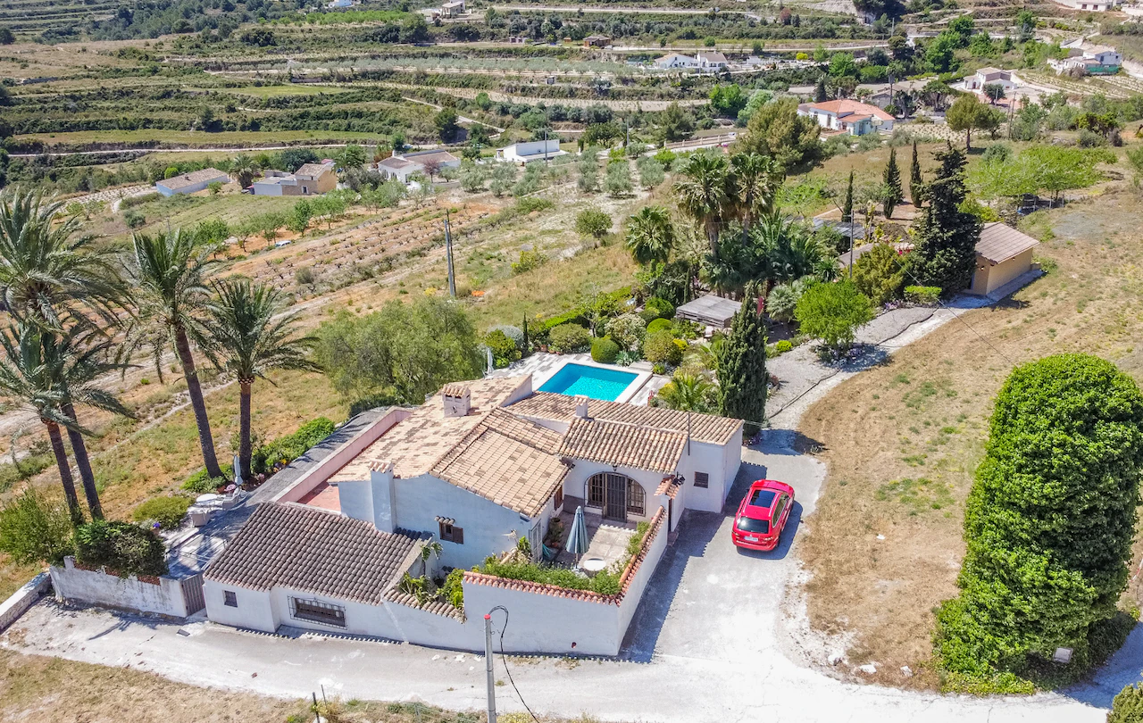 Last Rustic Finca available for sale with sea views in Teulada