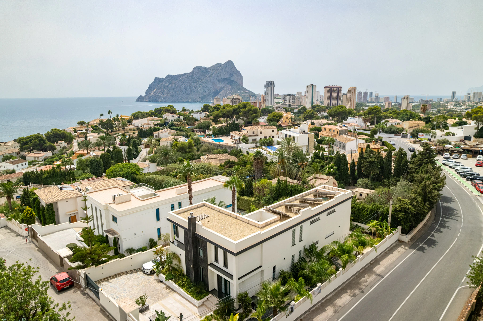 Villa elegante con vistas al mar y diseño excepcional en venta en Calpe