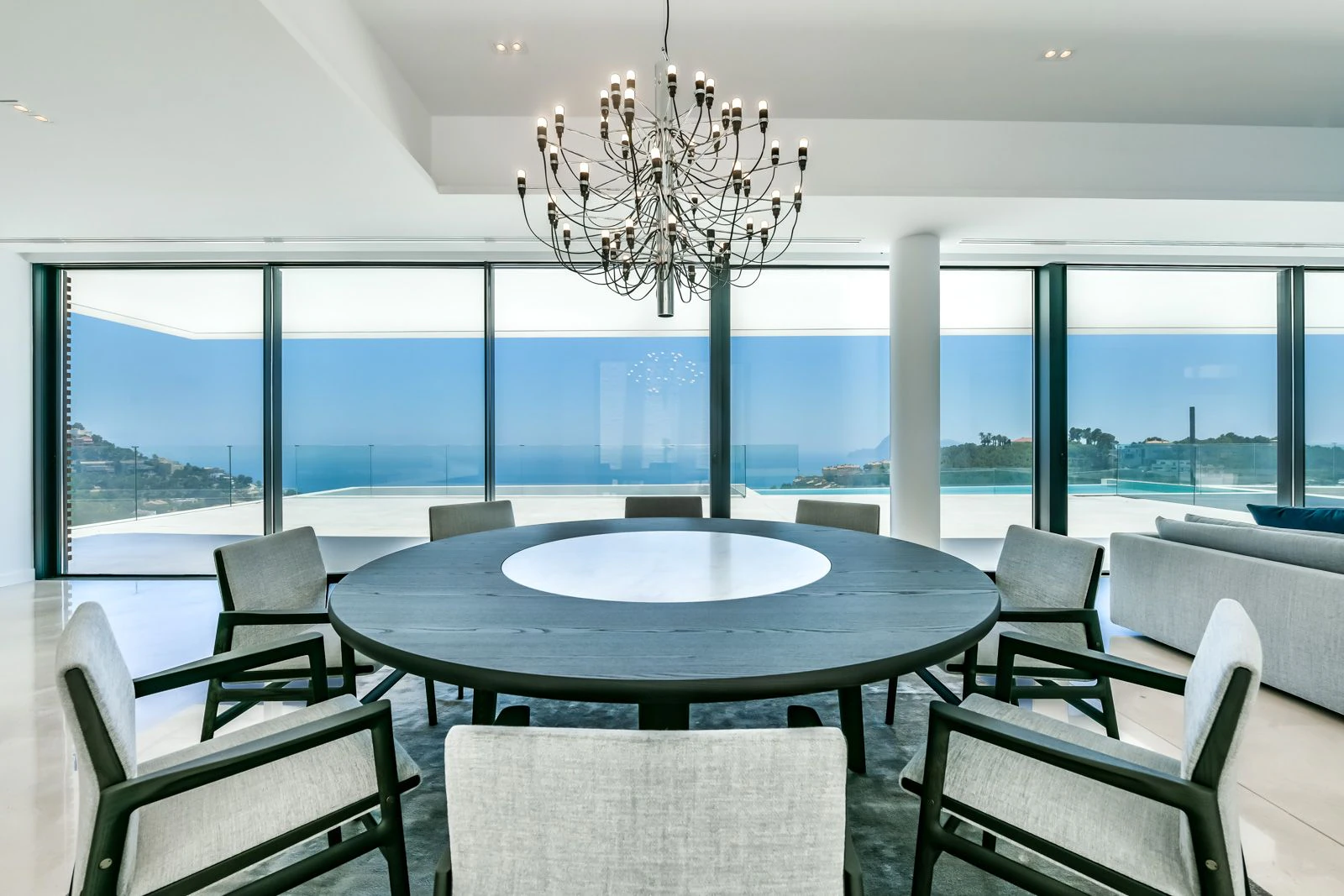 Villa de luxe avec vue panoramique sur la mer à vendre dans les collines d’Altea avec grande piscine