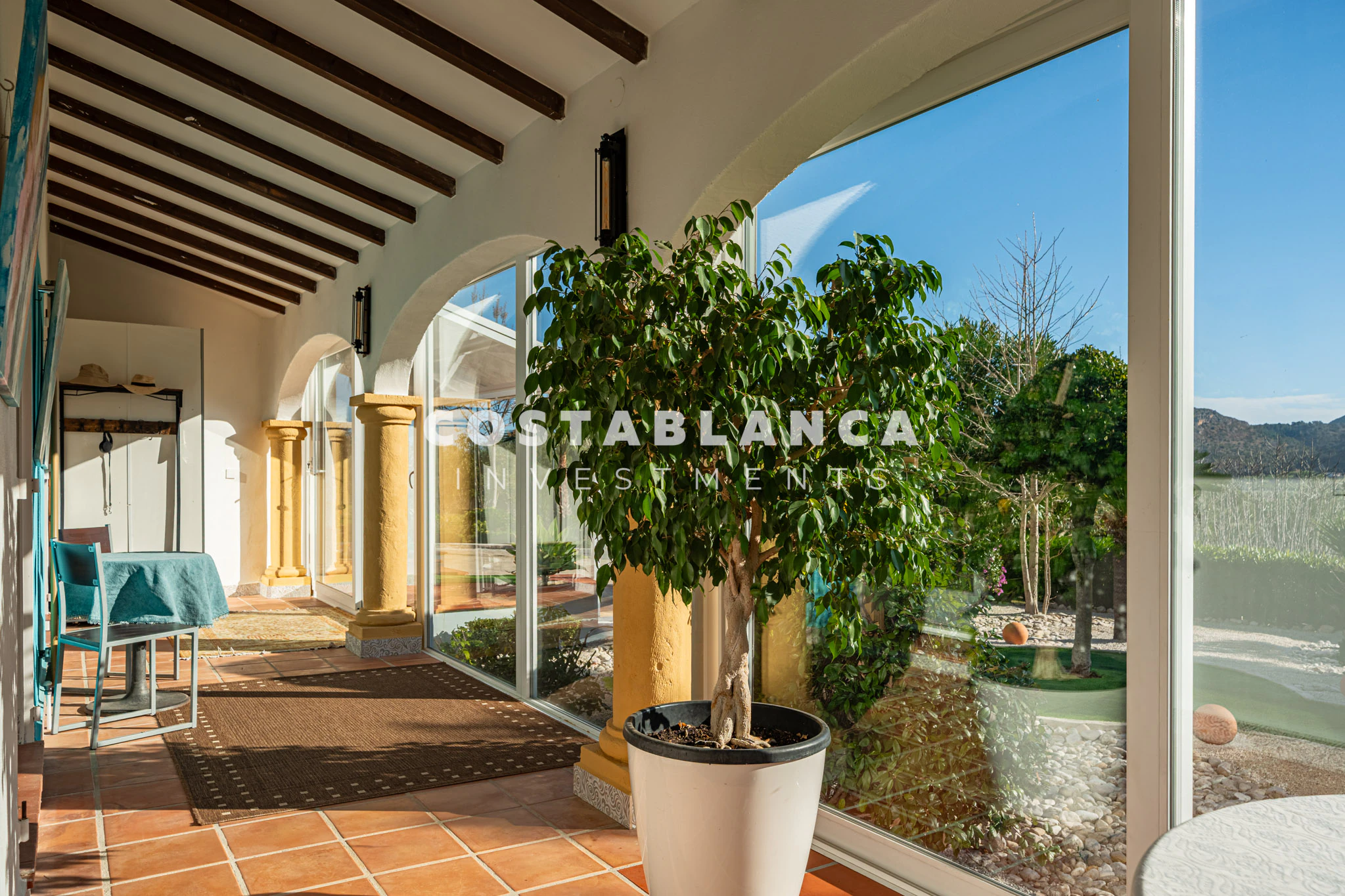 Fully Modernized Luxury Villa with Guest Apartment and Solar Energy for sale in Denia