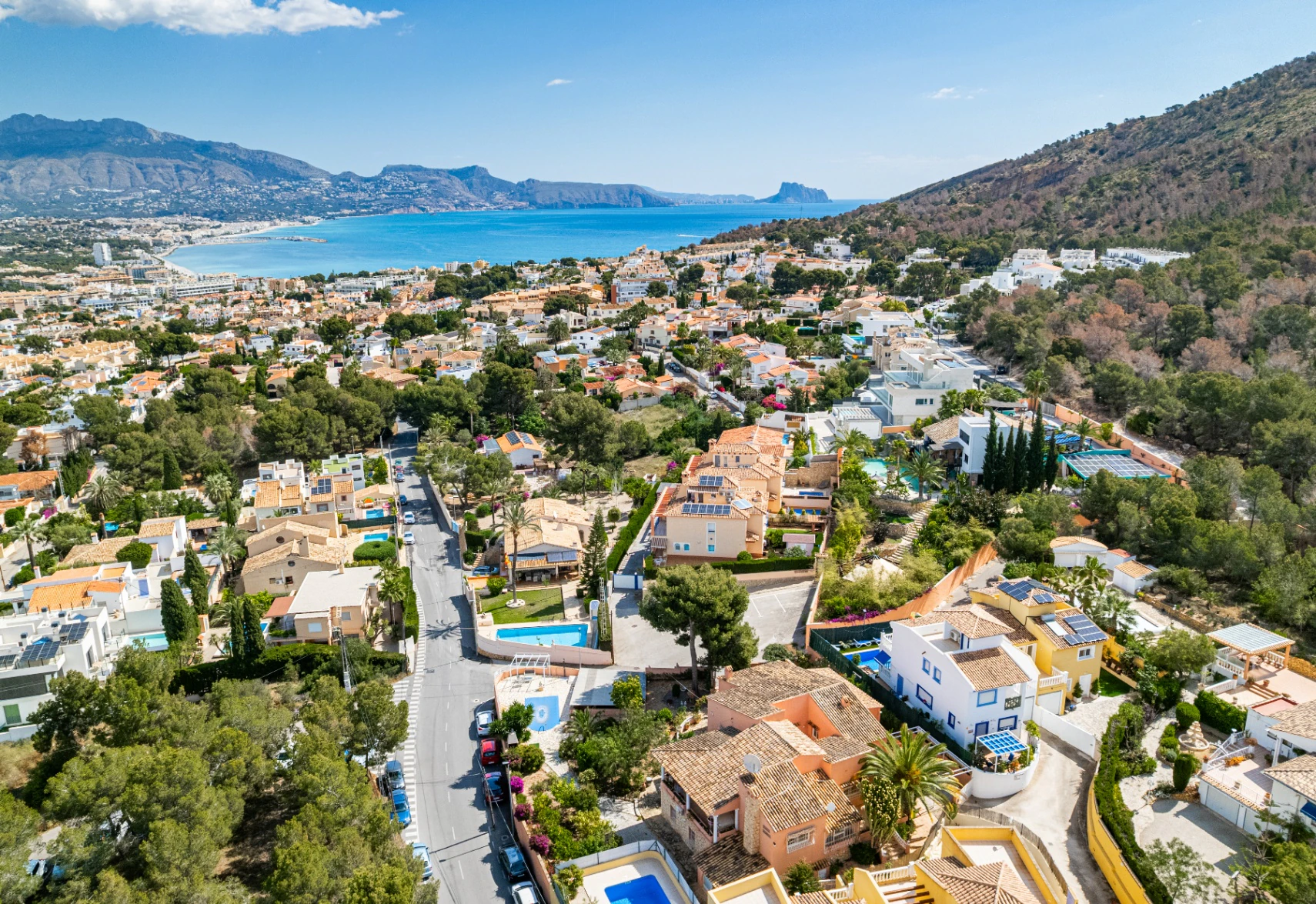 TRADITIONELE SPANSE VILLA TE KOOP OP EEN UITZONDERLIJKE LOCATIE IN ALBIR