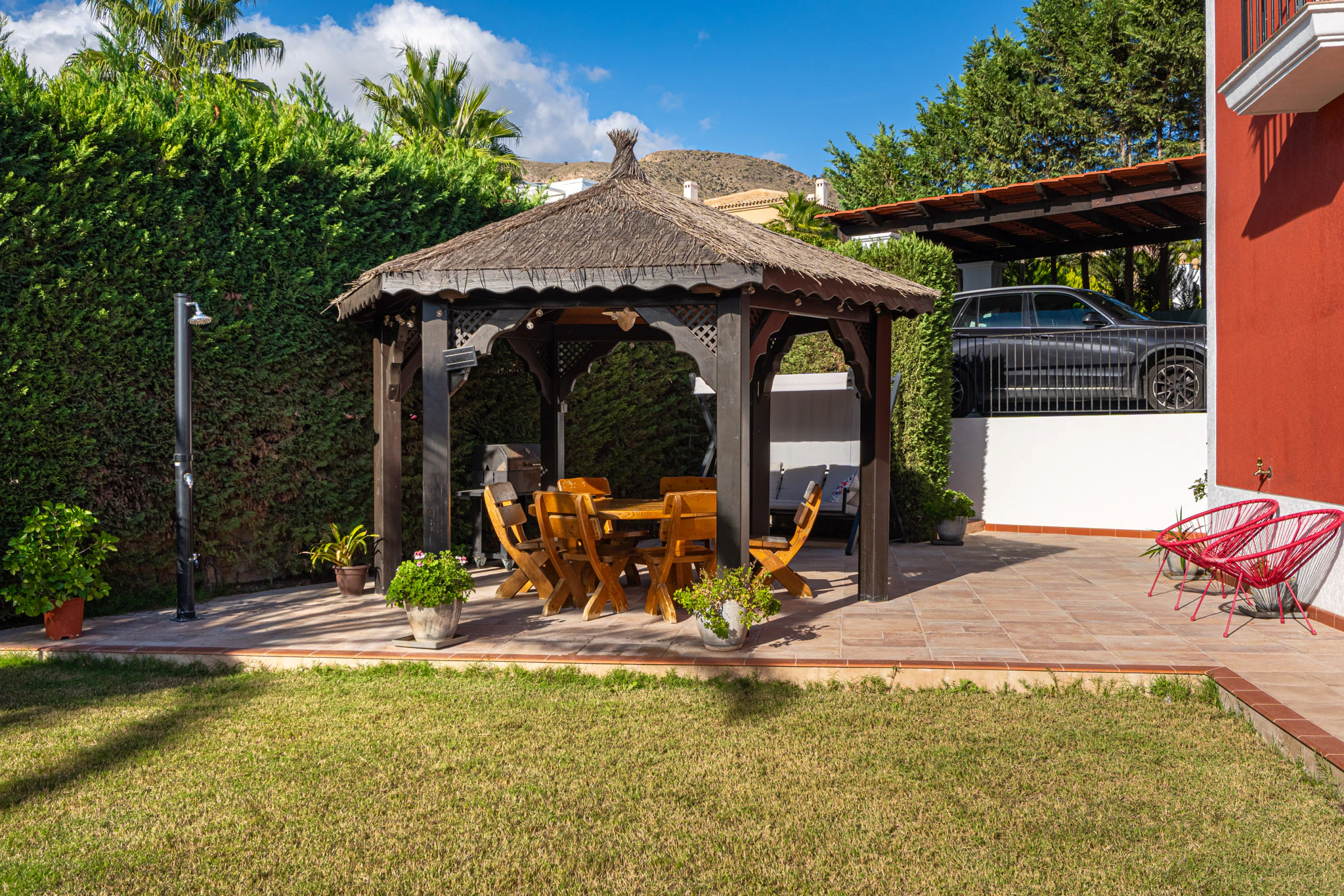 Renovated Mediterranean Villa for sale with Sea Views in Sierra Cortina, Finestrat