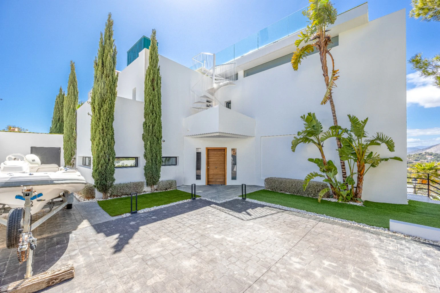 Modern Villa with Infinity Pool for Sale in Altea Hills