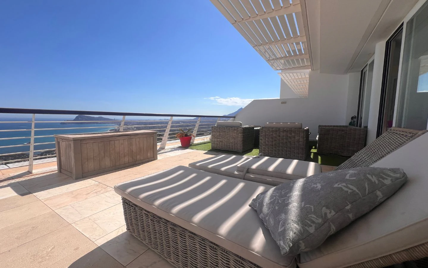 Apartment with a Sea View for Sale in Altea Hills