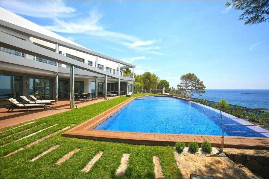 Chalet de lujo en primera línea en venta en Altea