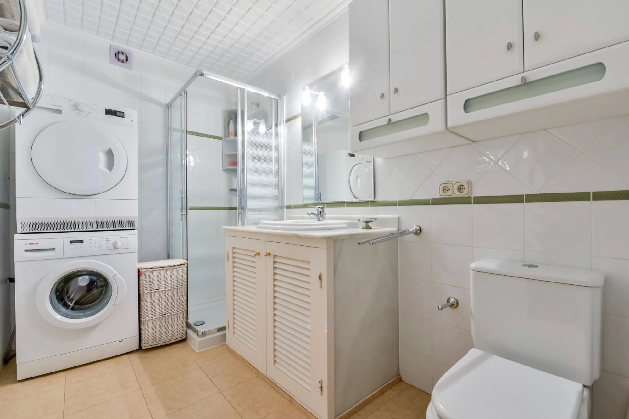 ELEGANCKA WILLA W STYLU HISZPAŃSKIM NA SPRZEDAŻ W ALTEA Z PANORAMICZNYM WIDOKIEM NA MORZE I APARTAMENTEM DLA GOŚCI W MASCARAT