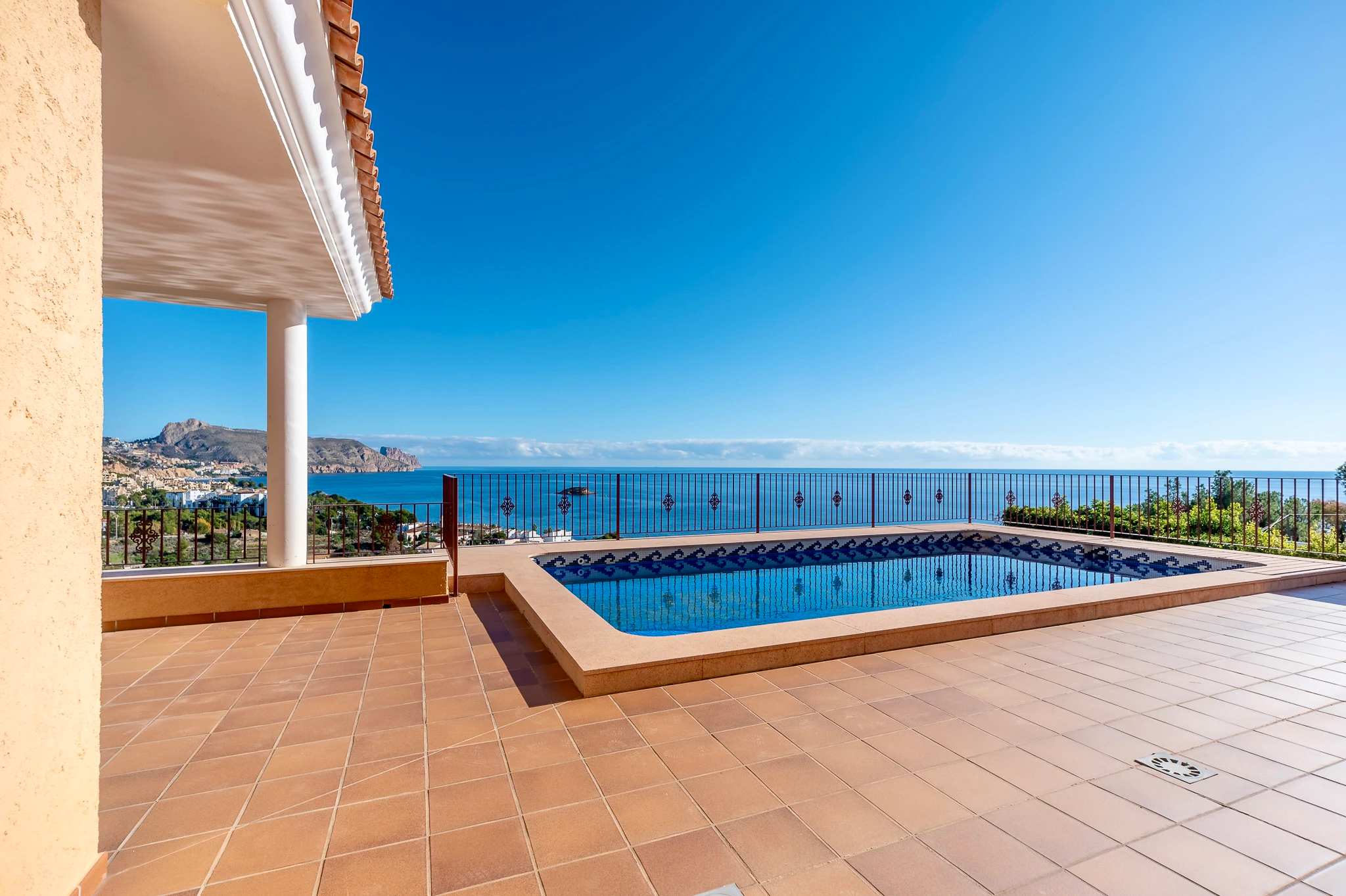 Villa méditerranéenne à vendre à La Olla, Altea avec une vue imprenable sur la mer