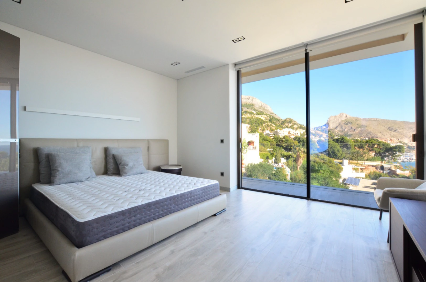 Seaviews Luxury Property for Sale in Mascarat, Altea