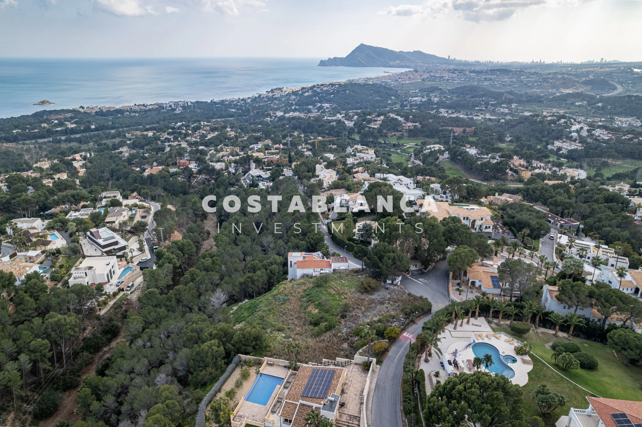 Prime 3300m2 Plot with Sea Views for Sale in Altea La Vella