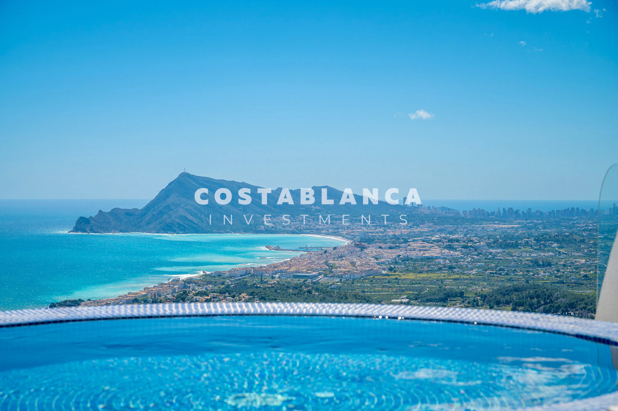 Luxury Penthouse with Panoramic Sea & Mountain Views for sale in Altea La Vella