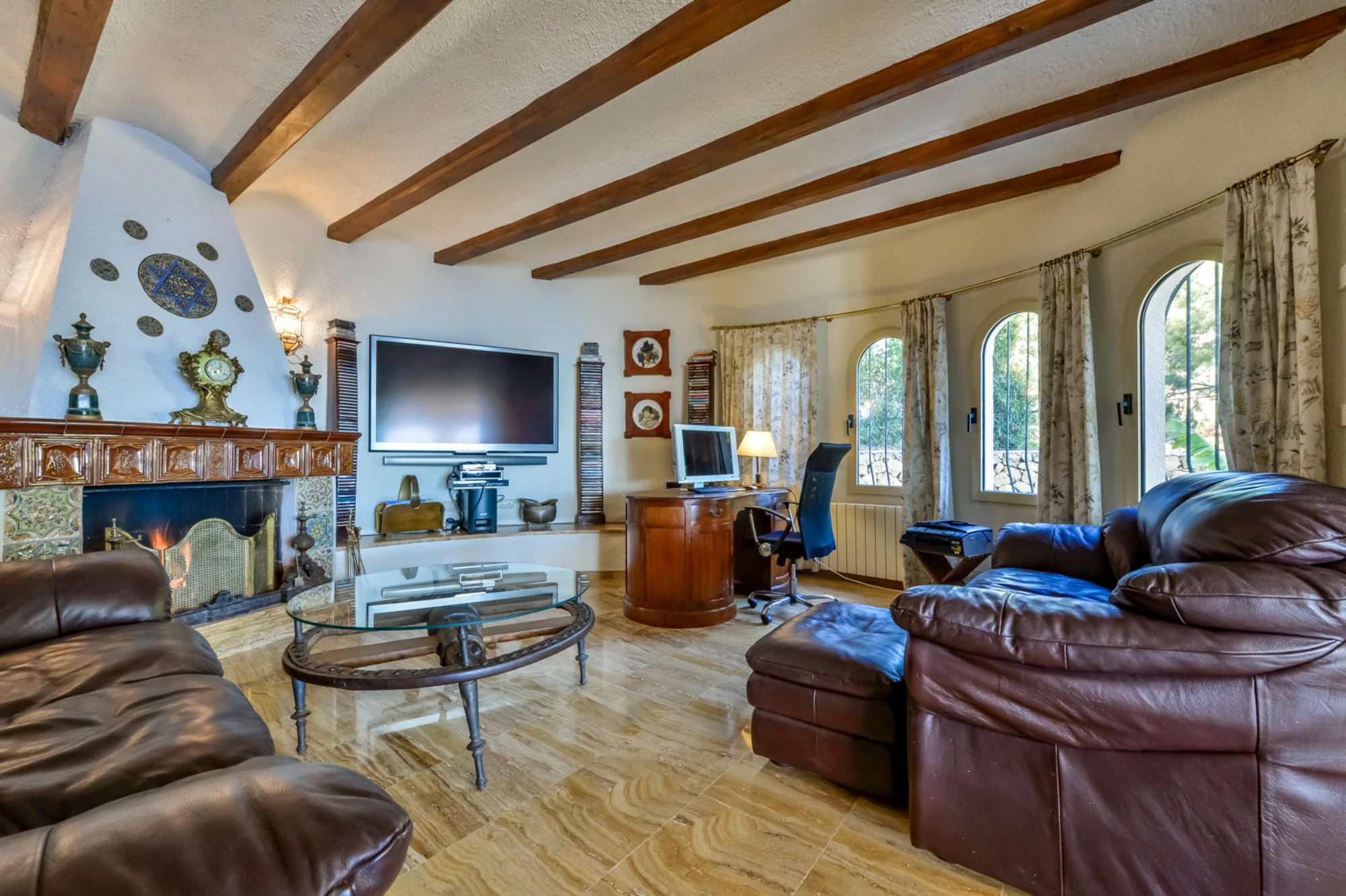 ELEGANCKA WILLA W STYLU HISZPAŃSKIM NA SPRZEDAŻ W ALTEA Z PANORAMICZNYM WIDOKIEM NA MORZE I APARTAMENTEM DLA GOŚCI W MASCARAT