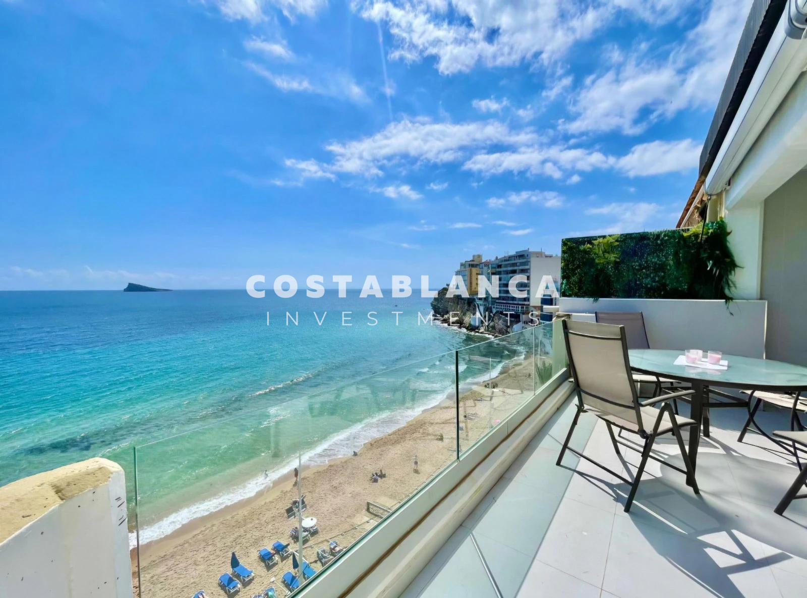 Penthouse in erster Linie mit Panoramablick auf das Meer zu verkaufen in Benidorm