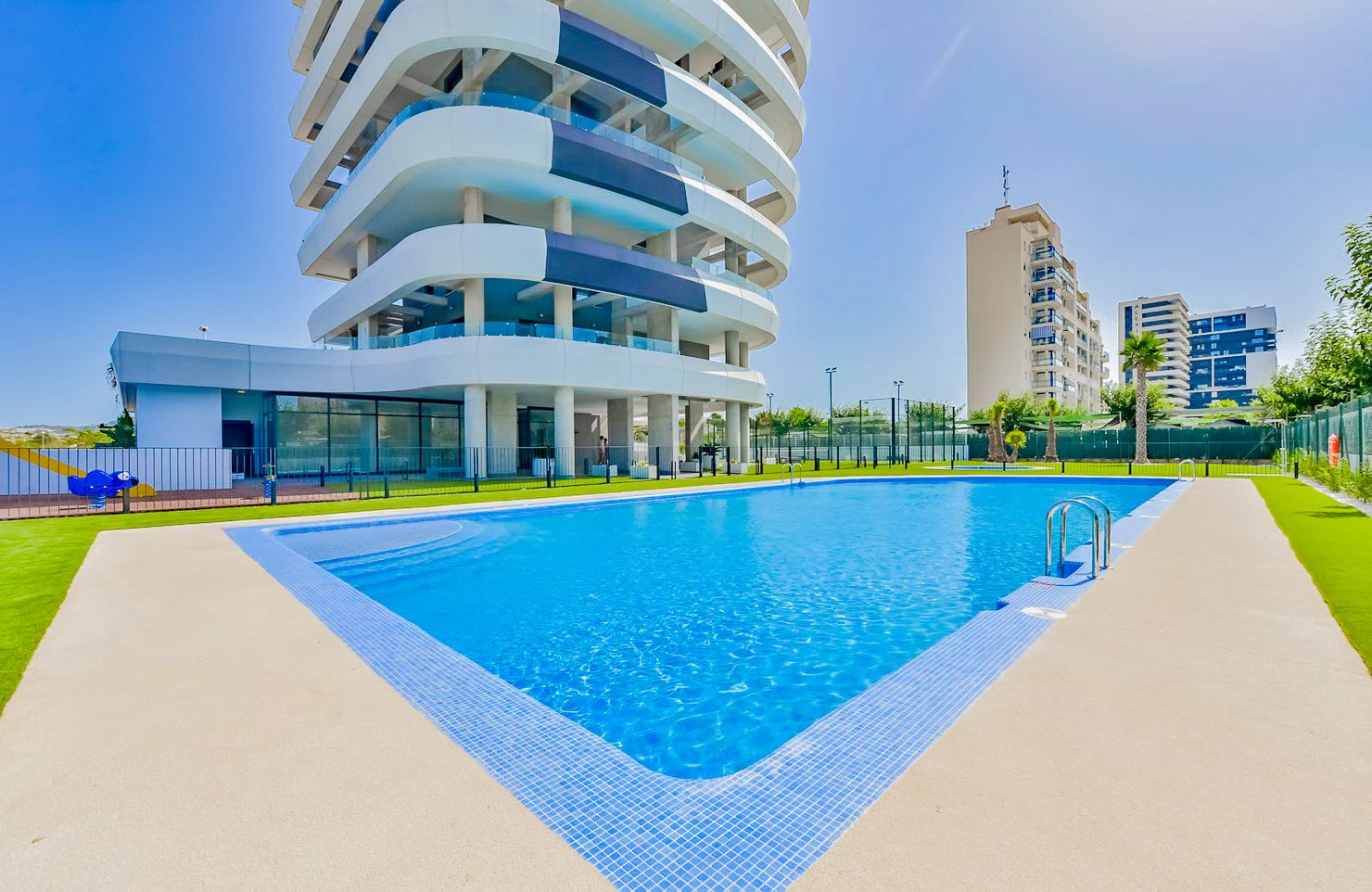 Penthouse moderne à vendre à Calpe avec piscine privée