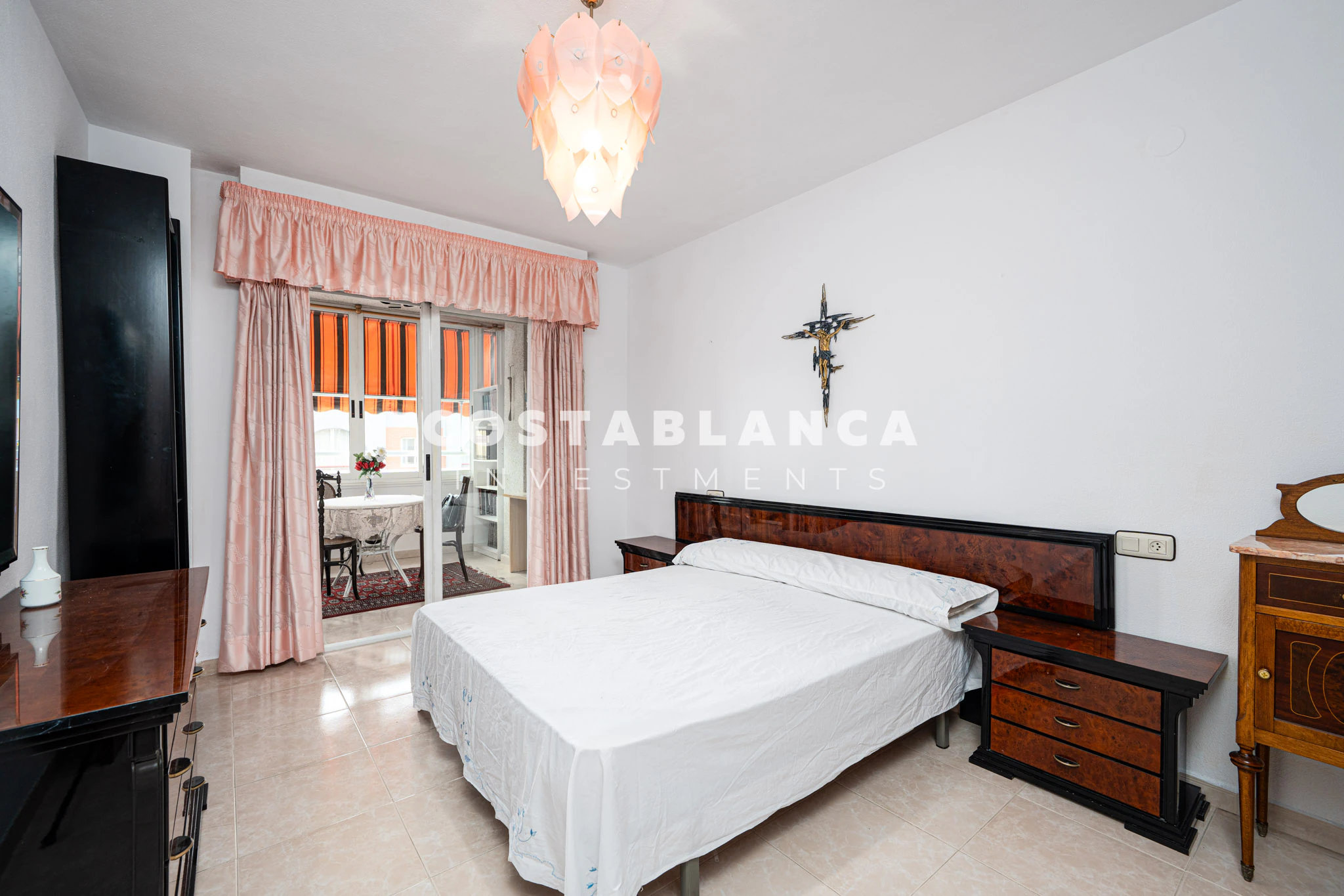 High Ceiling Apartment for sale in Alfaz del Pi