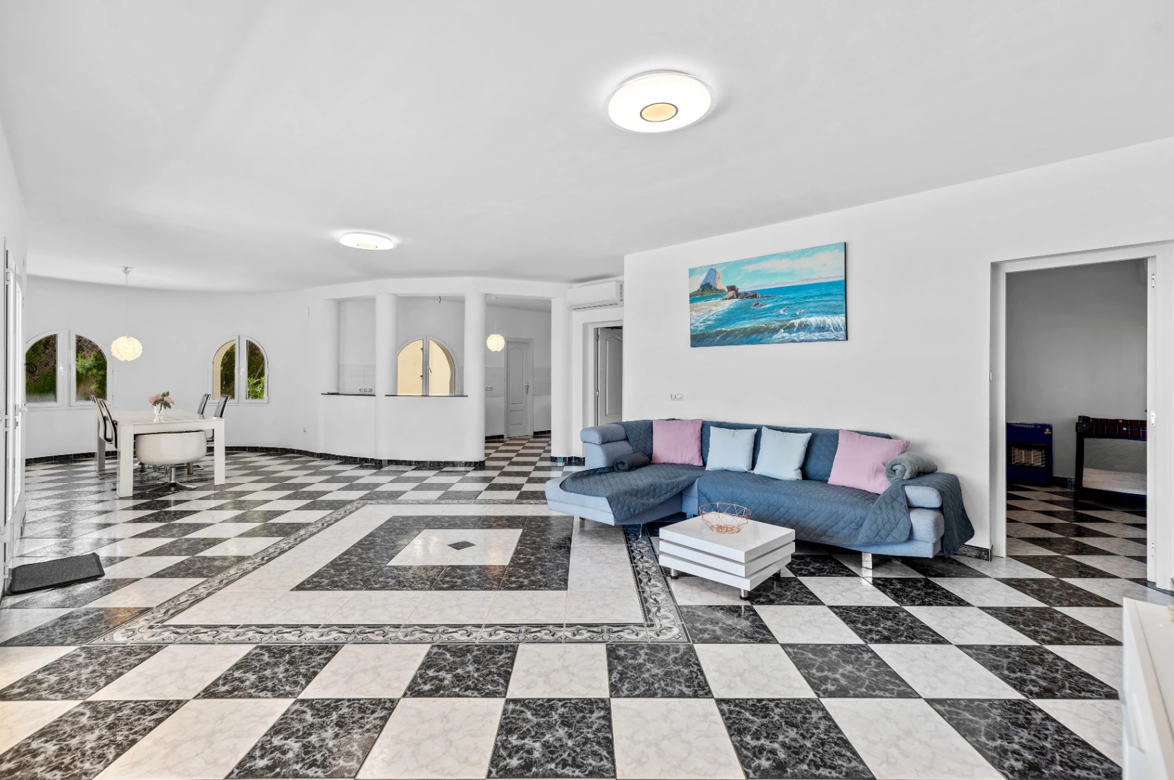STUNNING MEDITERRANEAN VILLA FOR SALE IN CALPE WITH PANORAMIC SEA AND MOUNTAIN VIEWS