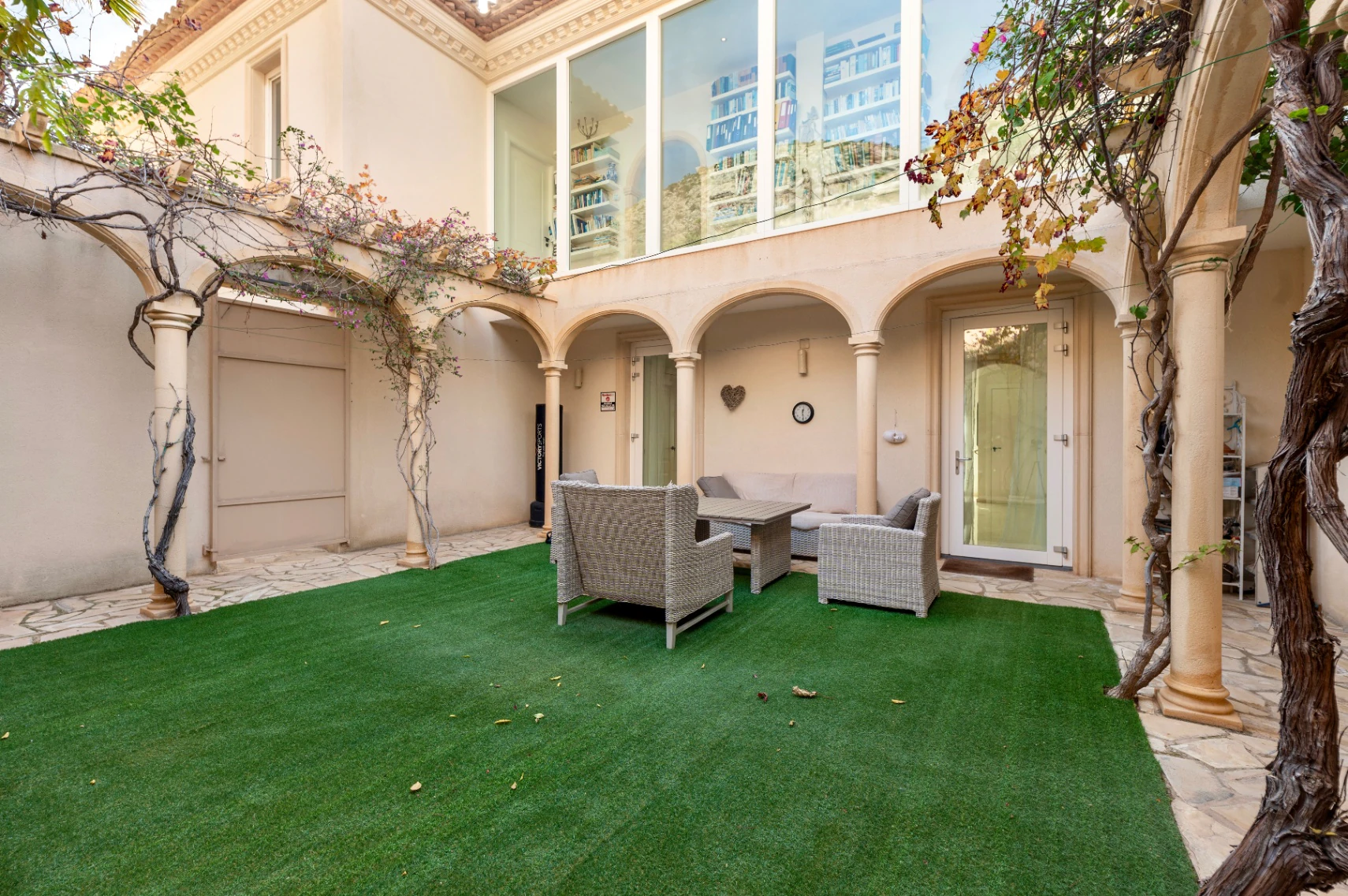 Luxe villa met 7 slaapkamers te koop in Altea met panoramisch uitzicht