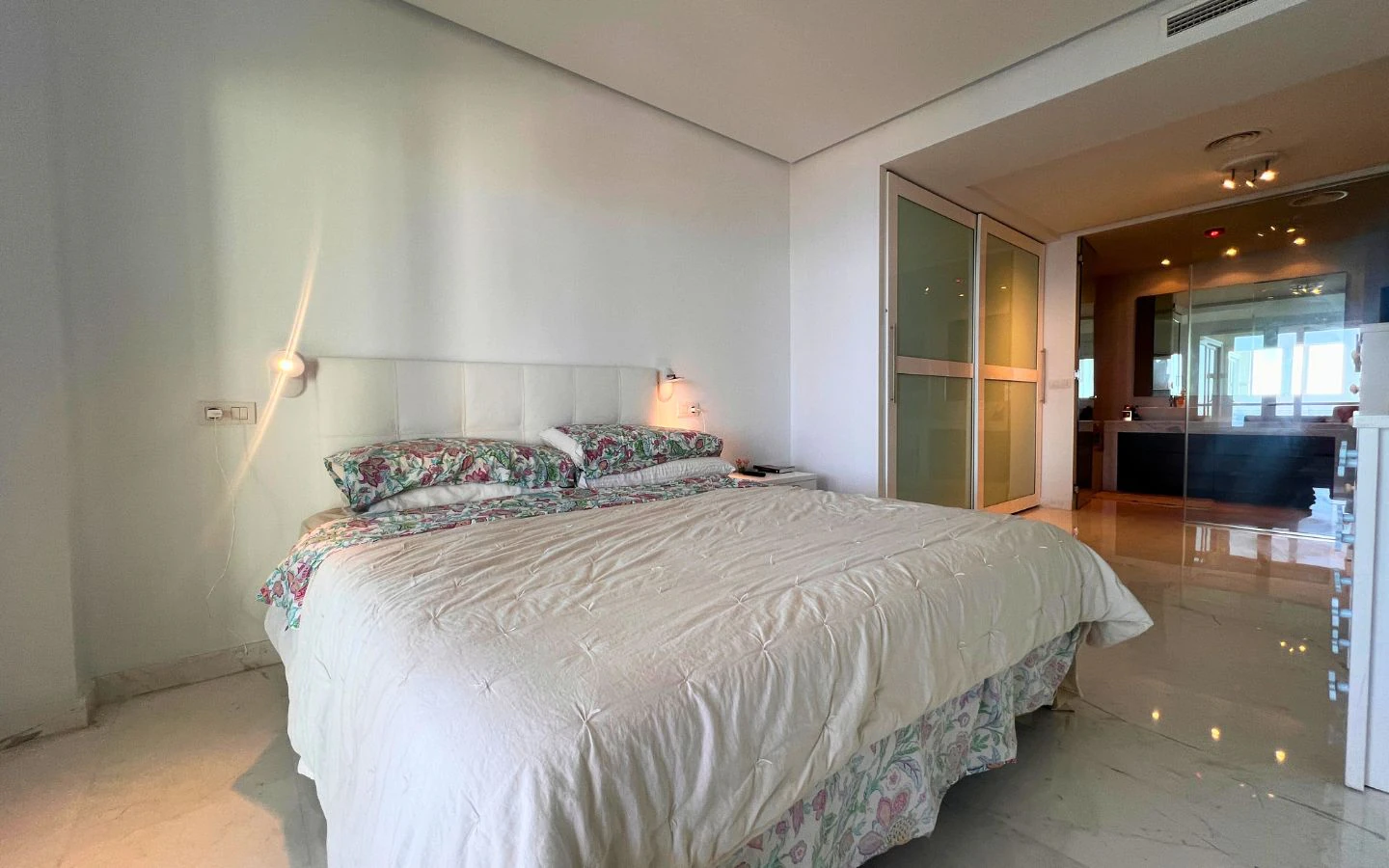 Apartment with a Sea View for Sale in Altea Hills