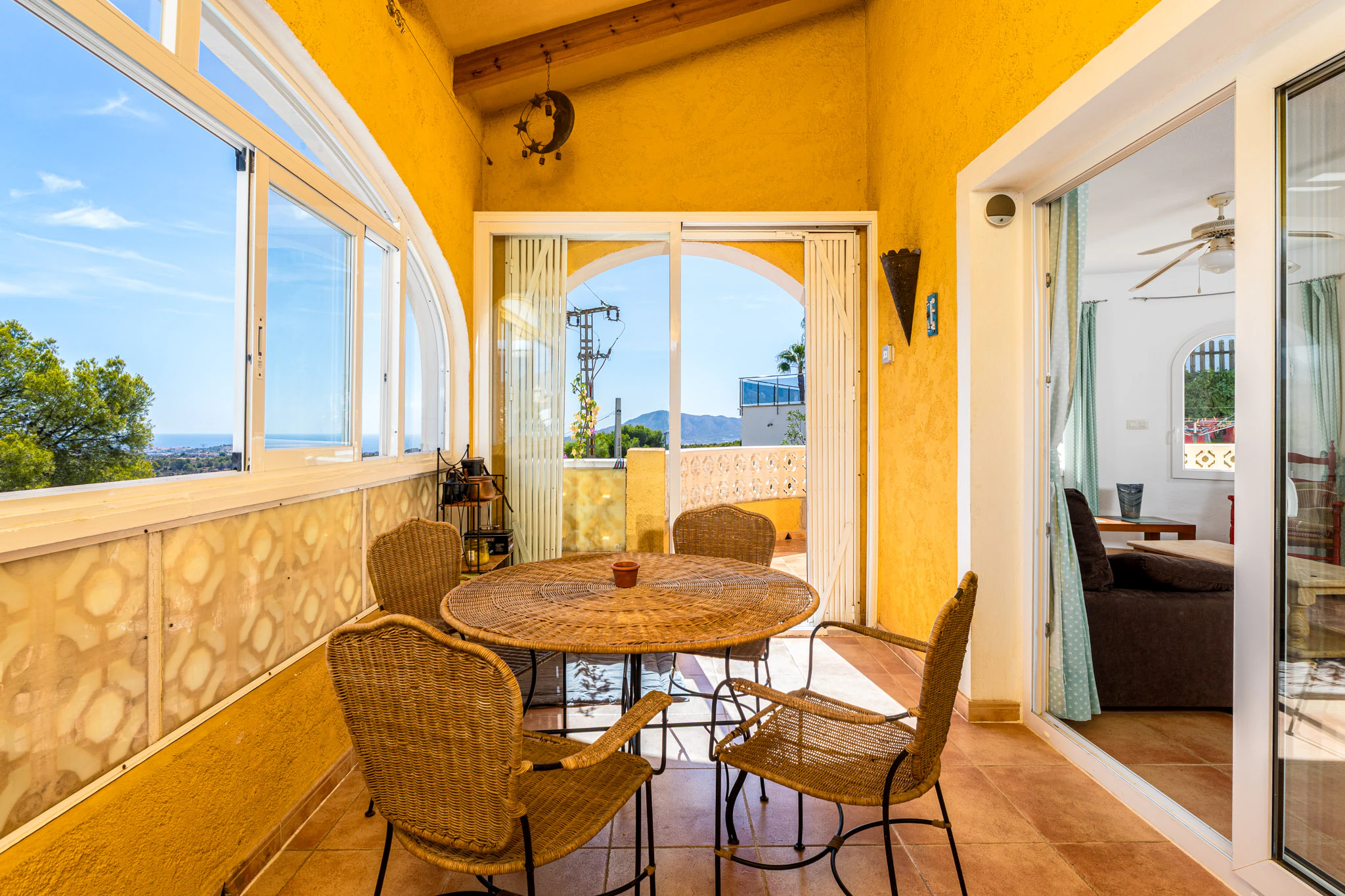 Mediterranean Villa with Sea and Mountain Views for sale in La Nucia