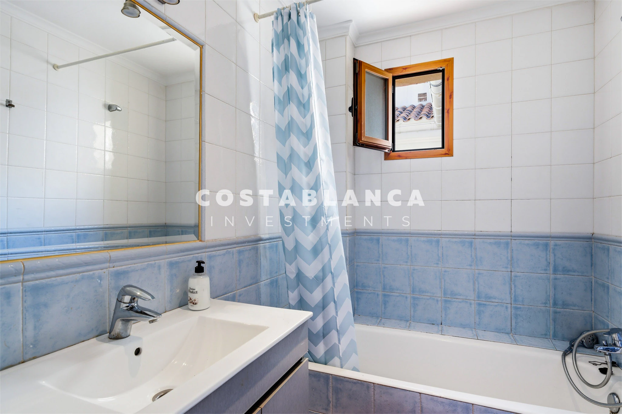 Charming Townhouse for sale in the Heart of La Nucía