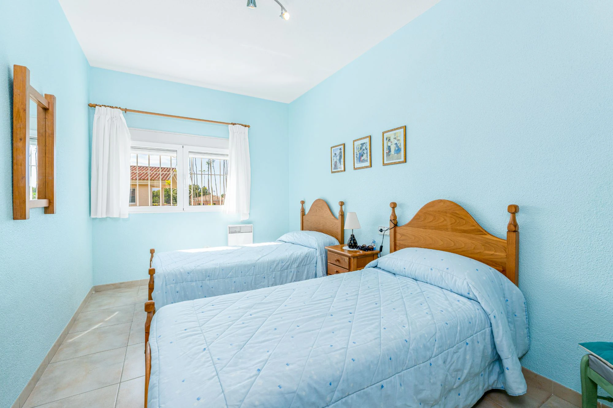 VILLA SPACIEUSE RÉNOVÉE À LA NUCIA AVEC PISCINE ET EXCELLENTS ESPACES EXTERIEURS À VENDRE À LA NUCIA