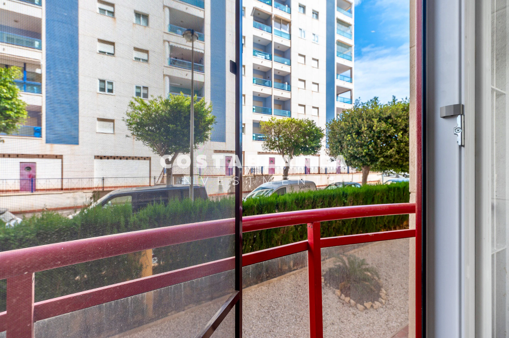 Well Located Apartment Near the Beach with Excellent Rental Appeal for sale in Villajoyosa