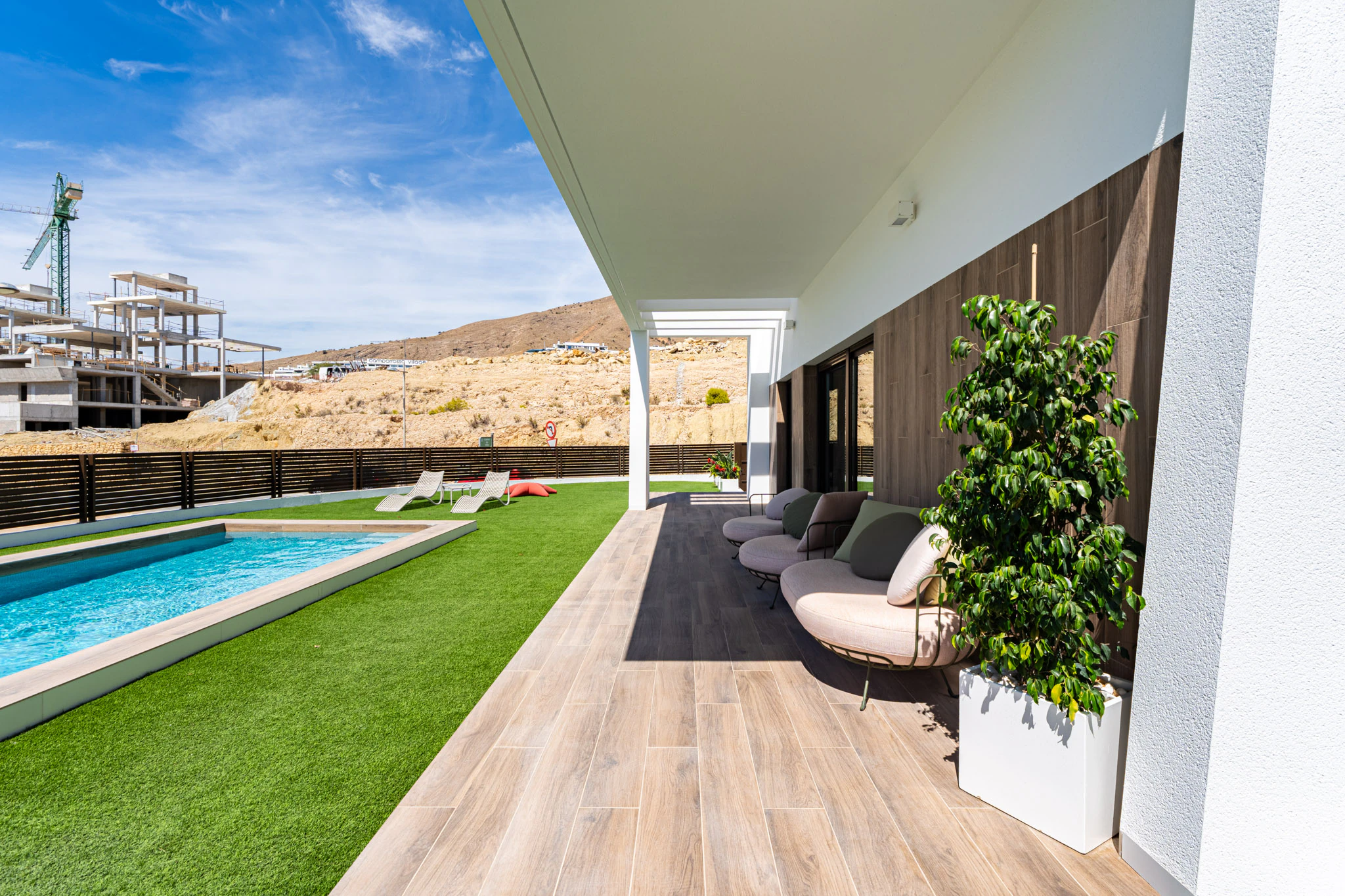 New Build Modern Villa for Sale in Finestrat with Mountain Views - Completion Date: December 2025